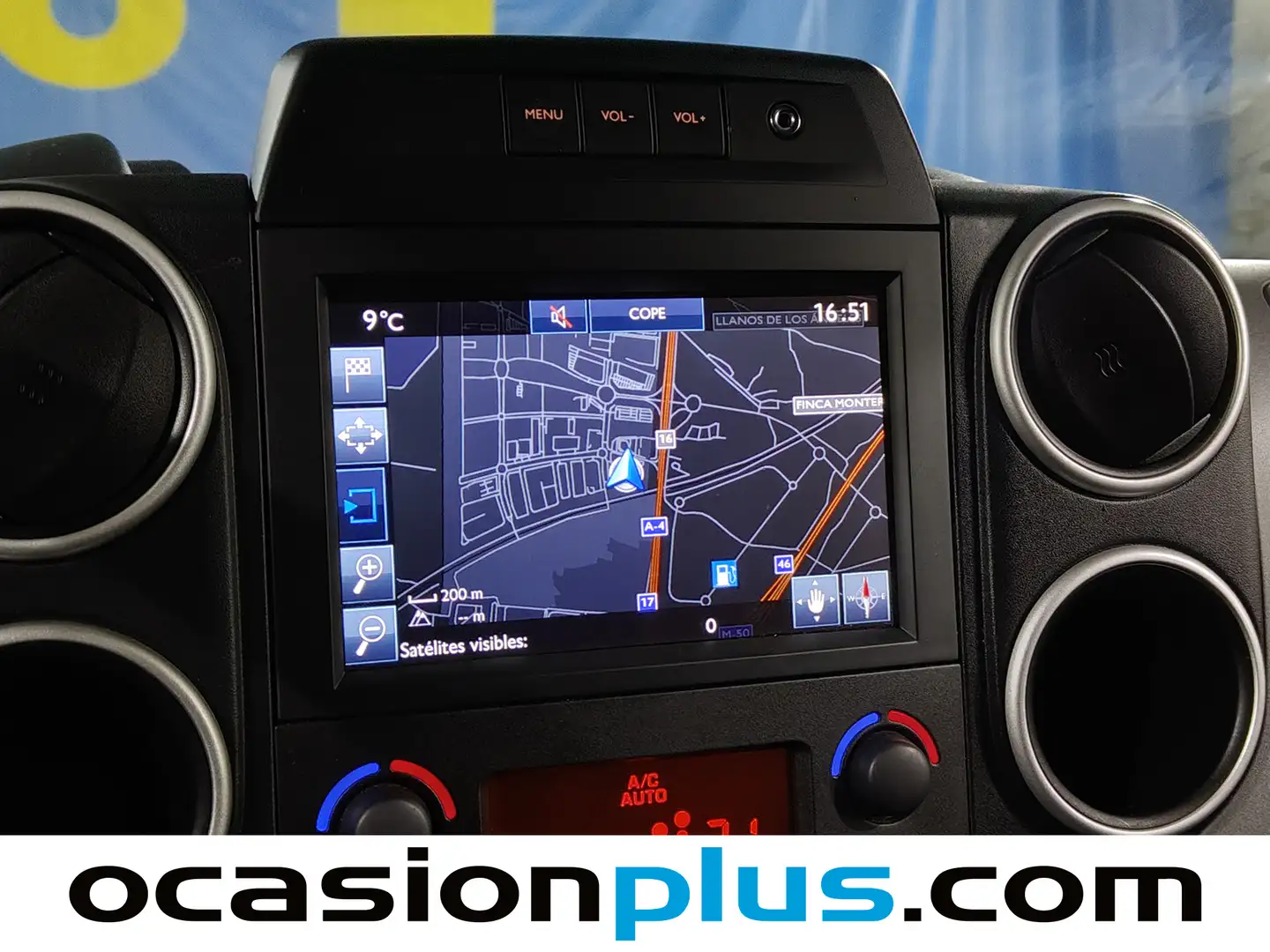 Foto Peugeot Partner Peugeot Partner Tepee BlueHDi 100 Adventure Edition (100 CV)