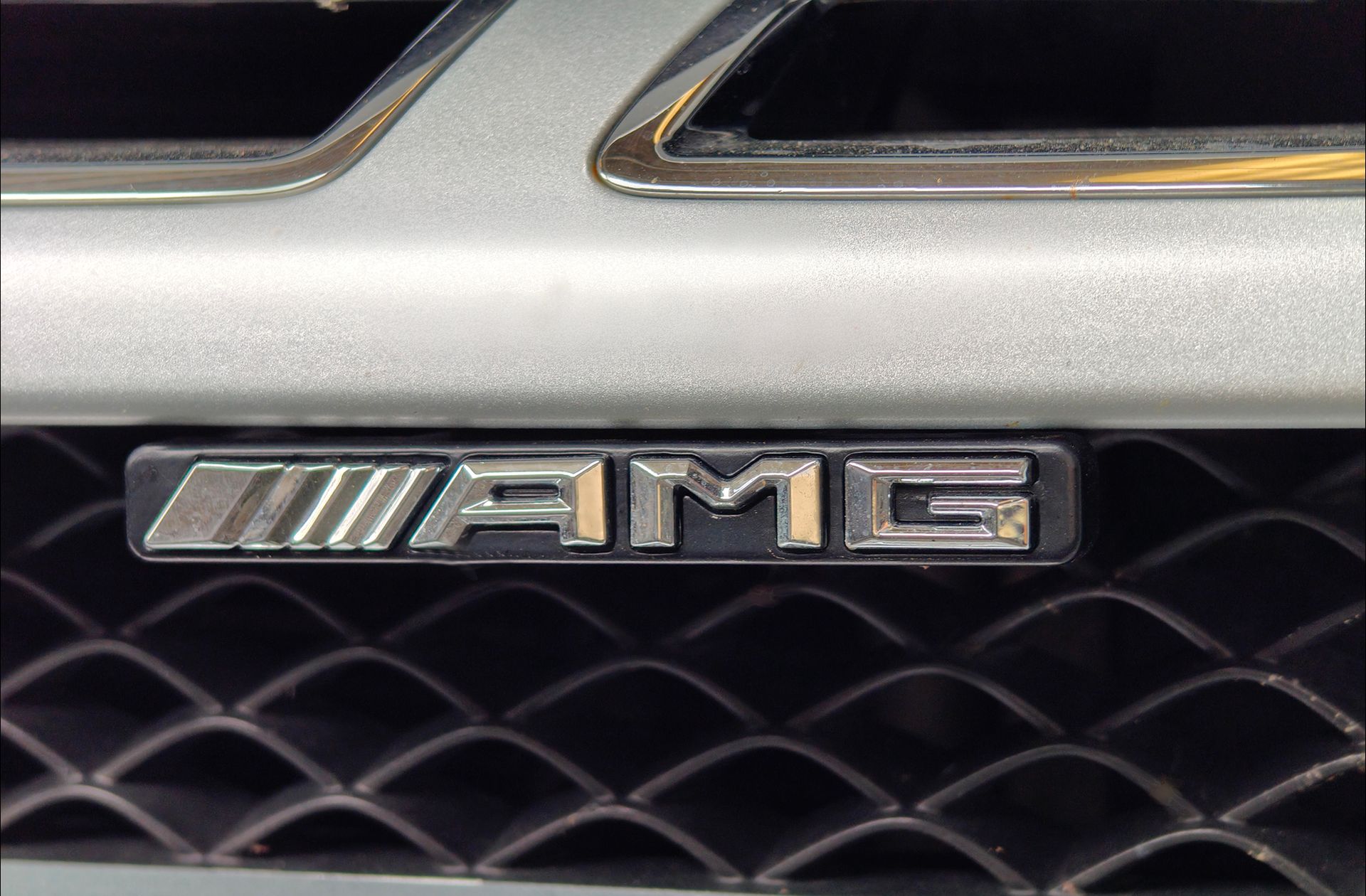 Mercedes-Benz GLA 200 Pack AMG - foto 5