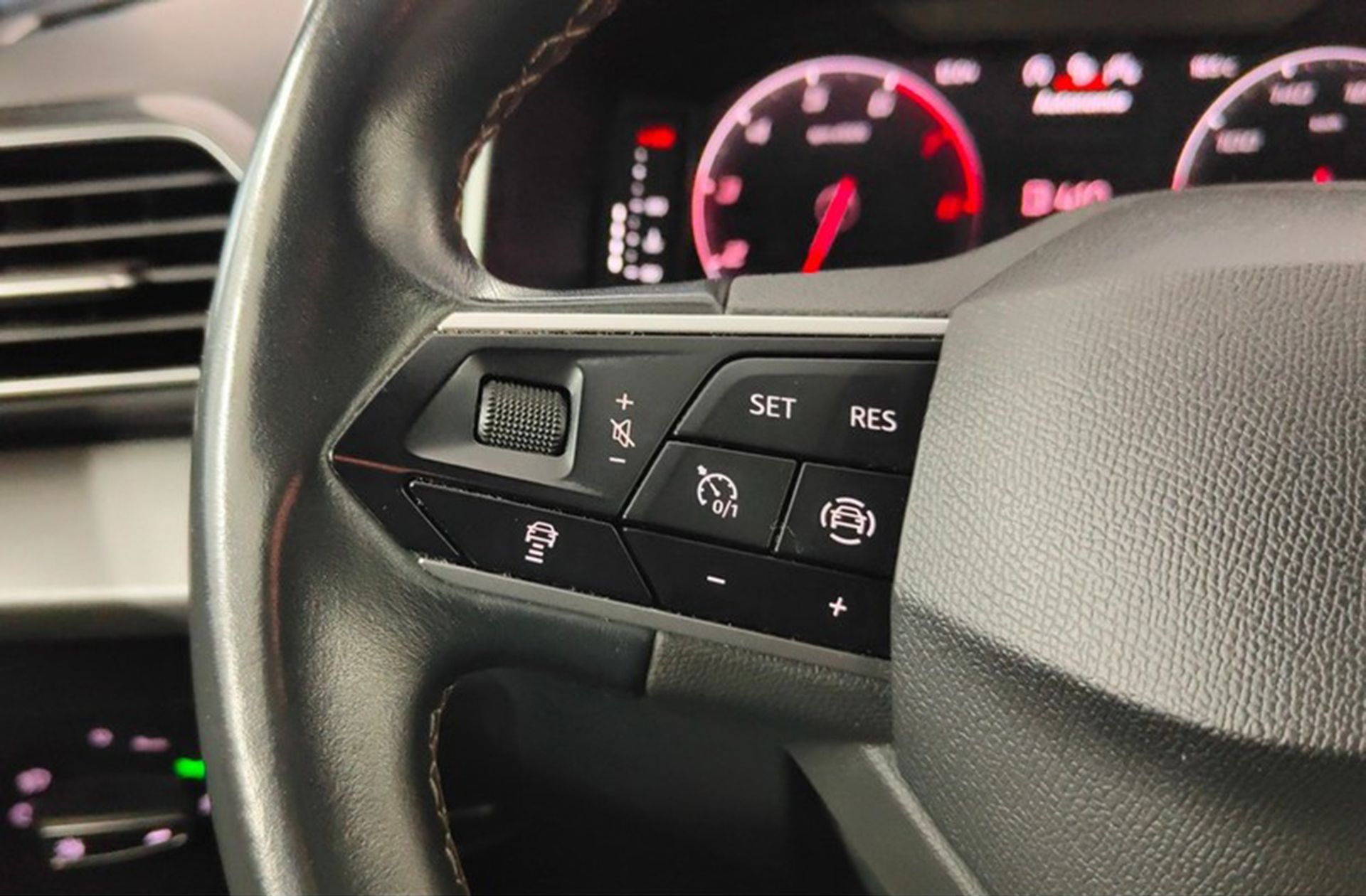 SEAT Tarraco 1.5 TSI Style XL - foto 24