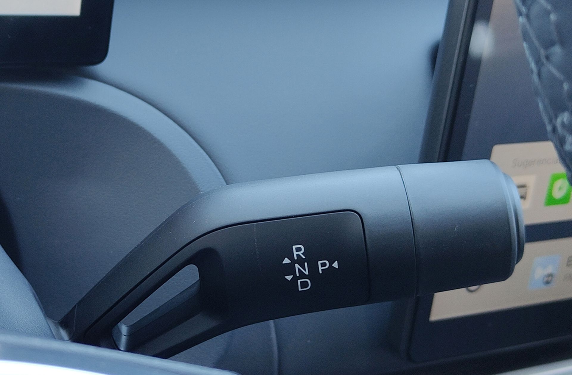 Geely Starray EM-i 1.5 PHEV Pro - foto 5