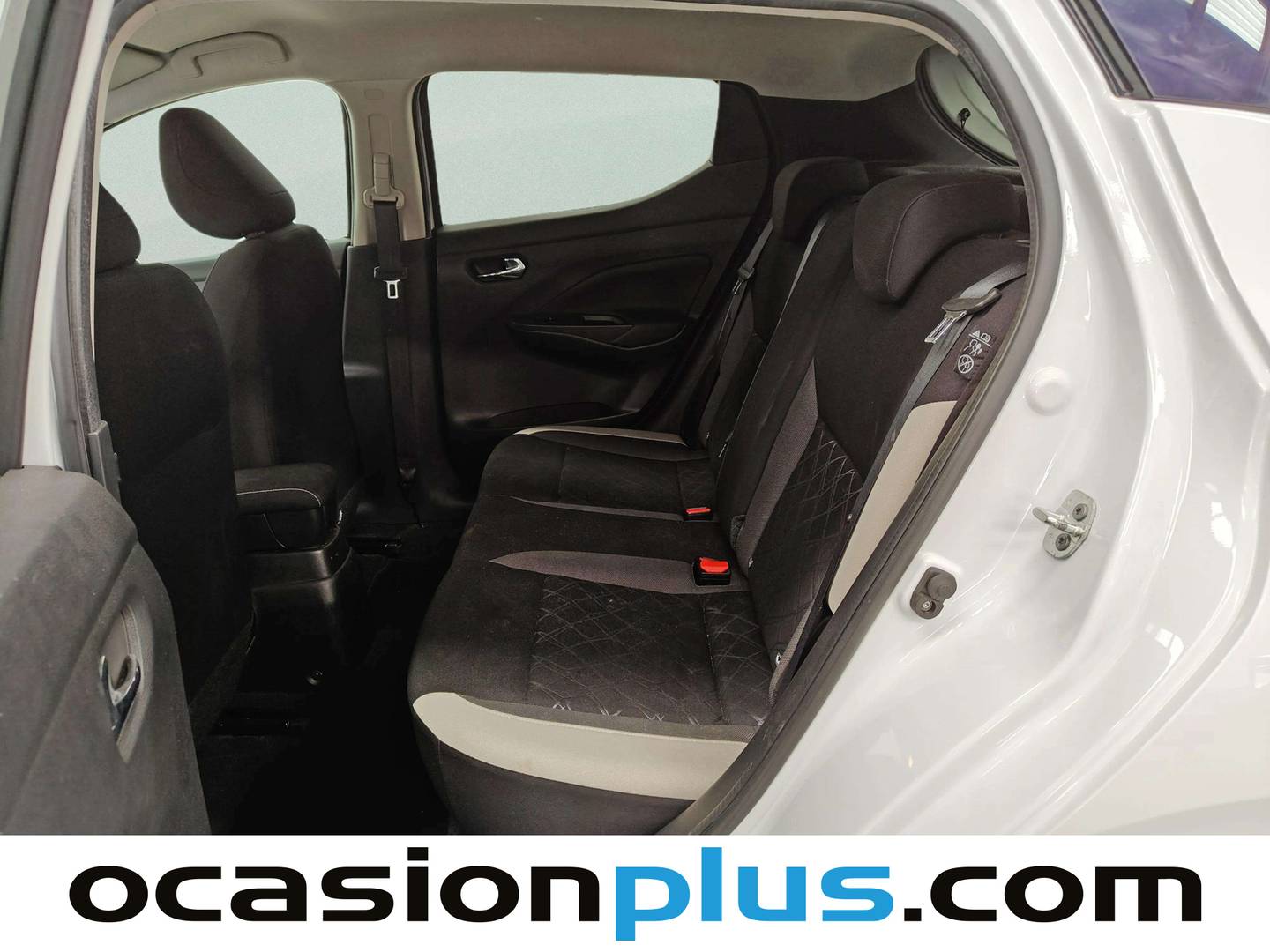 Foto asientos traseros Nissan Micra Nissan Micra IG-T Tekna CVT (92 CV)