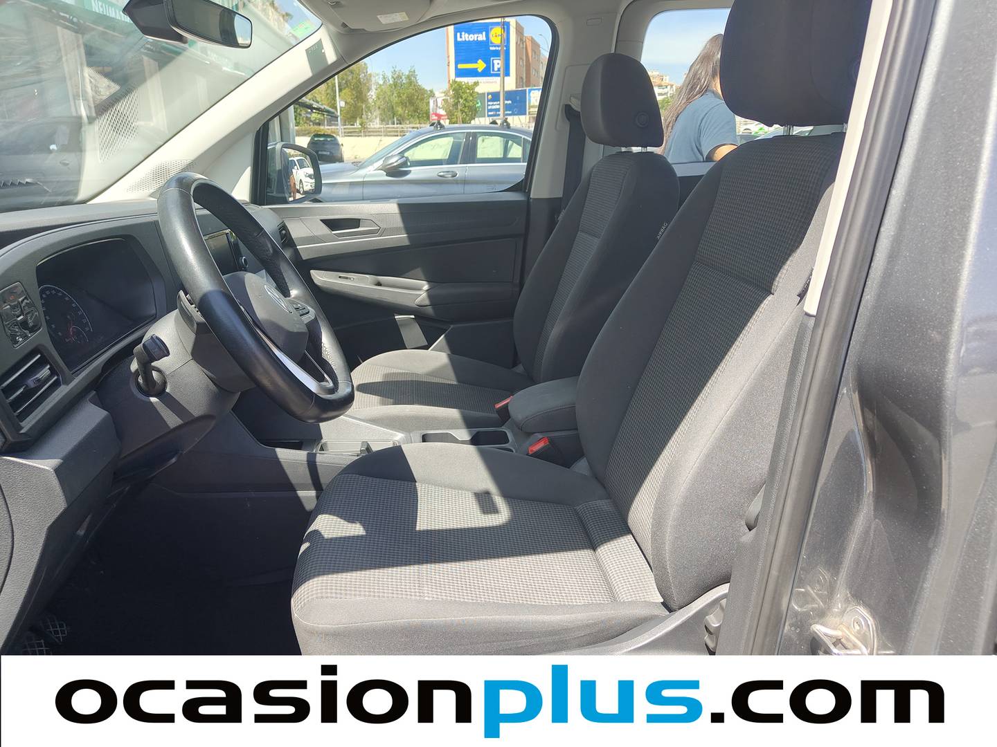 Foto asientos delanteros Volkswagen Caddy Volkswagen Caddy Origin 2.0 TDI (122 CV) DSG 5 Plazas