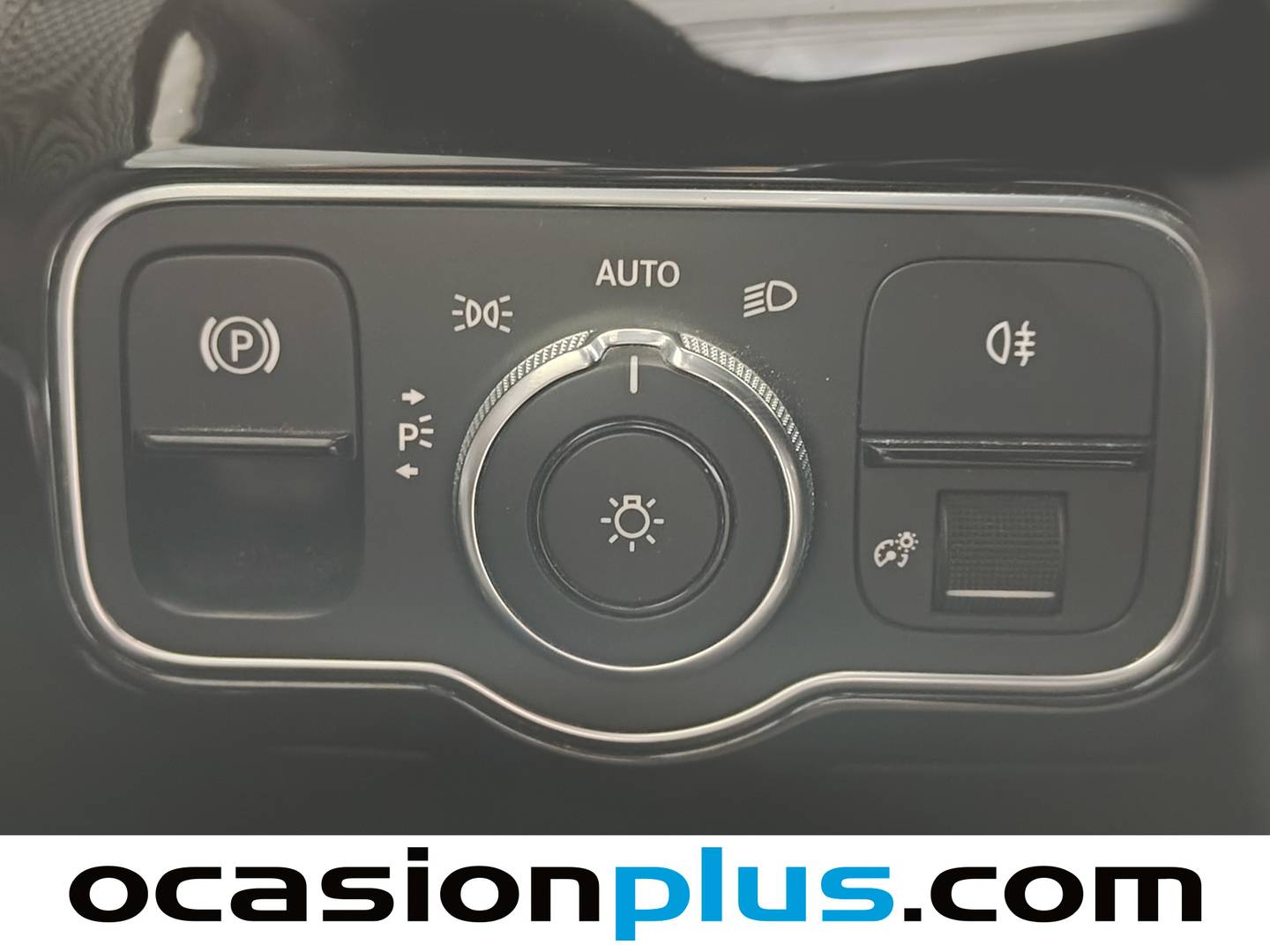 Acabados Mercedes Clase A Mercedes-Benz Clase A 180 d Sedán (116 CV)