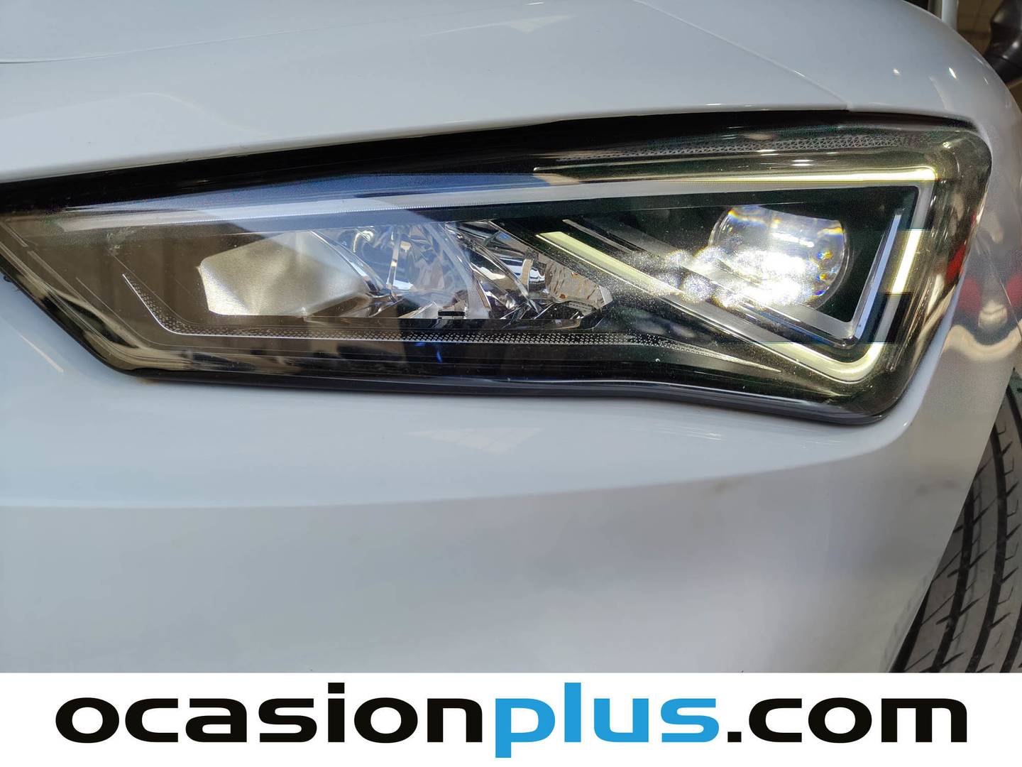 Acabados Seat León Seat León 1.0 eTSI S&S FR 25 Aniversario DSG (110 CV)