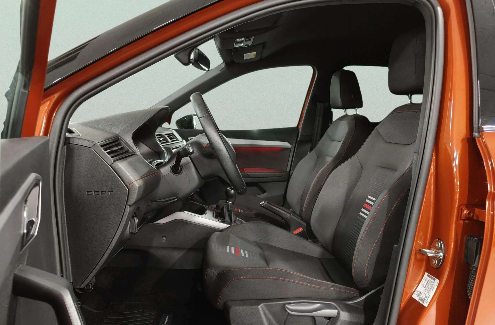 SEAT Arona 1.0 TSI Ecomotive FR Edition - foto 15
