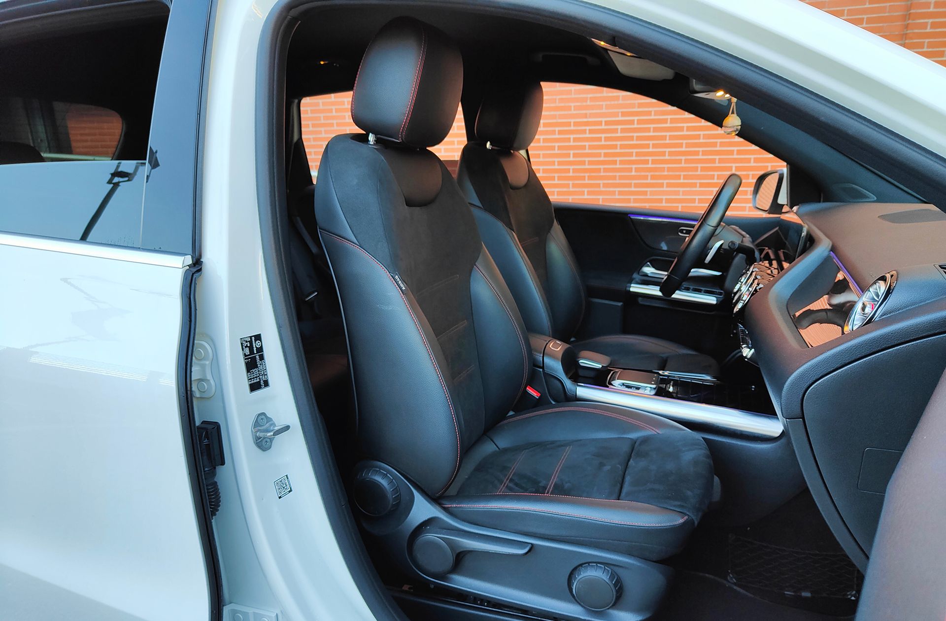 Mercedes-Benz Clase B 200 d Pack AMG - foto 21