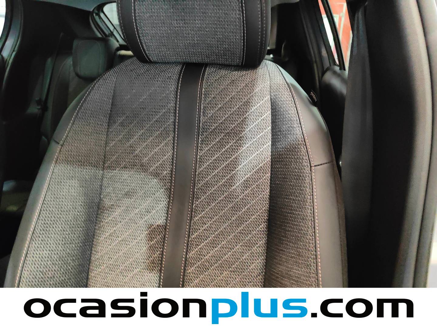 Extras y acabados del Peugeot 208 Peugeot 208 PureTech 100 Allure (100 CV)