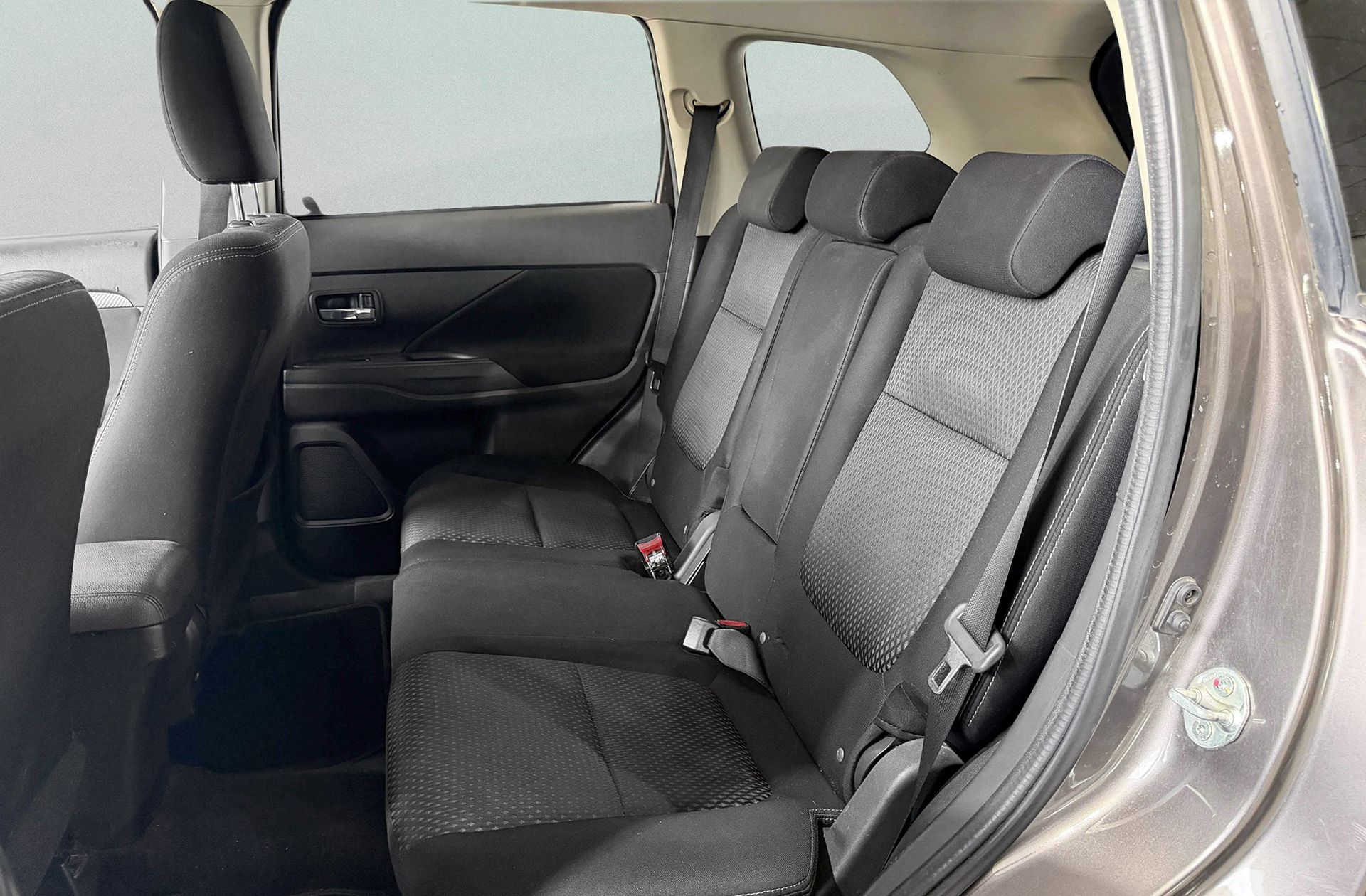 Mitsubishi Outlander 220 DI-D Motion 2WD - foto 10