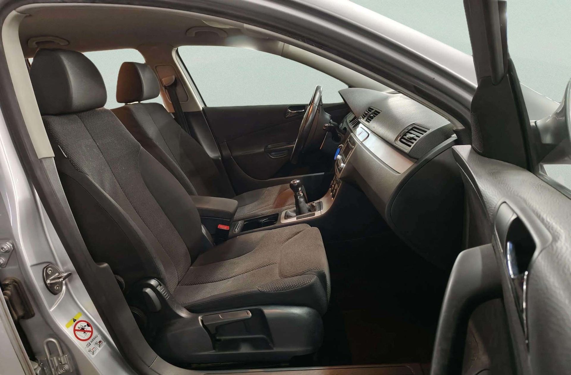 Volkswagen Passat Variant Advance 2.0 TDI - foto 14