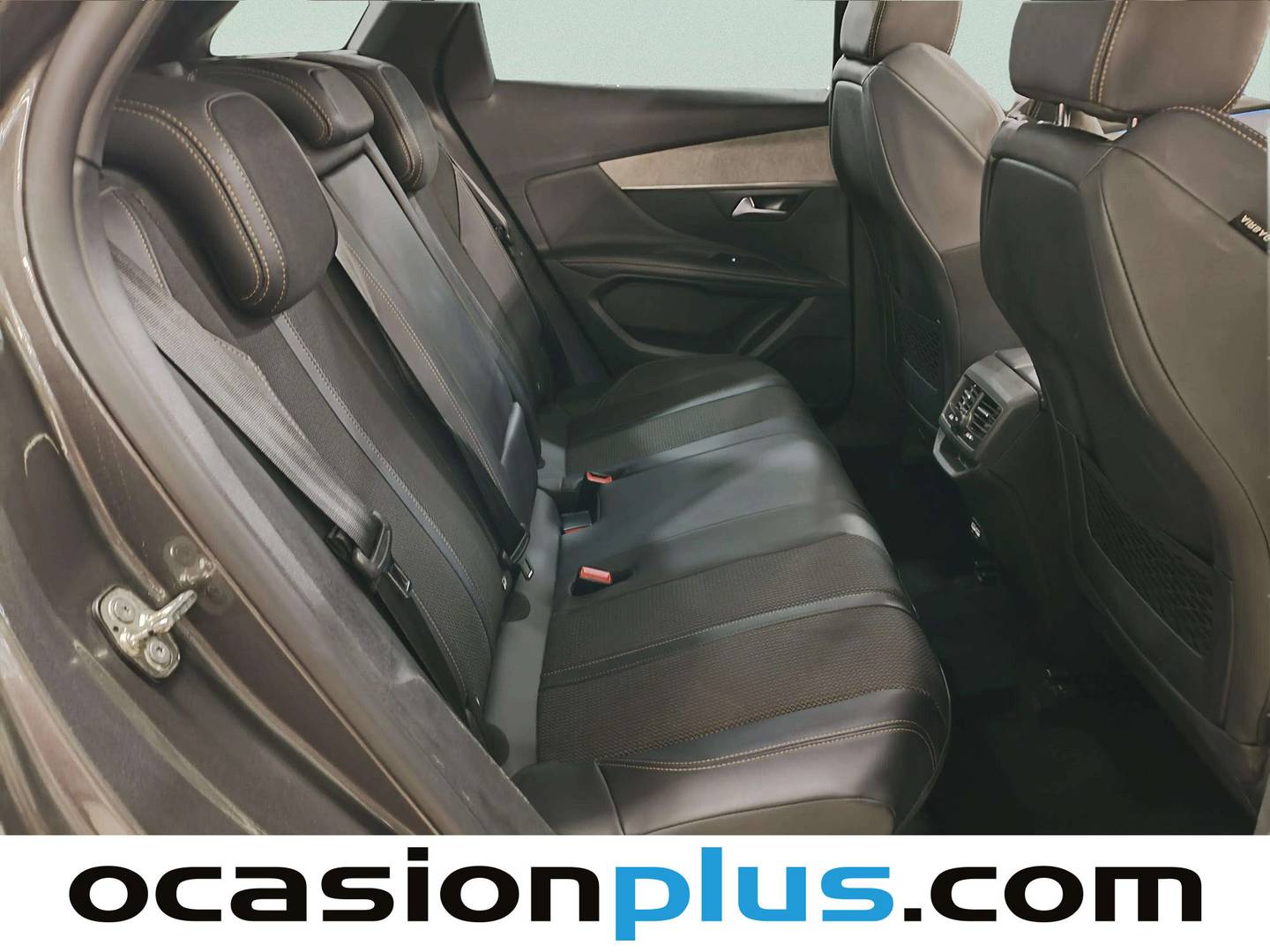 Foto Peugeot 3008 Peugeot 3008 PureTech 130 S&S GT EAT8 (130 CV)