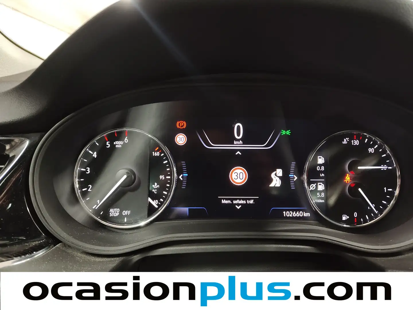 Foto Opel Insignia Opel Insignia Sports Tourer 1.6 CDTI D Innovation (136 CV)