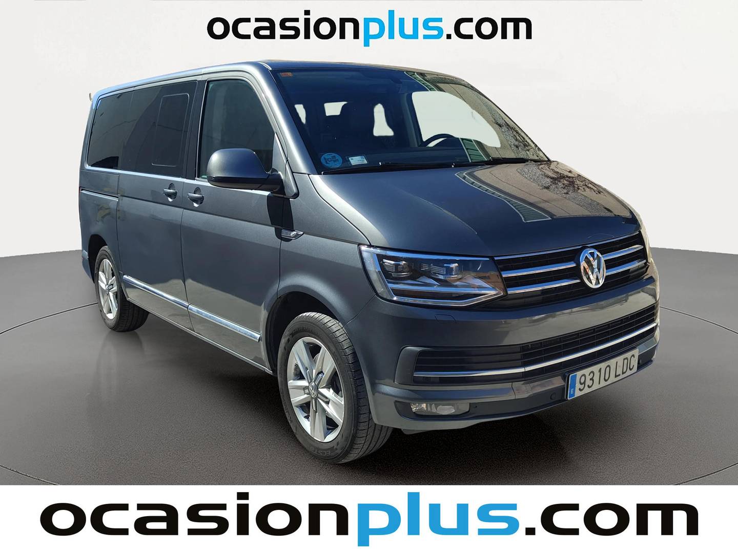 Foto delantera Volkswagen Multivan Volkswagen Multivan Premium Batalla Corta 2.0 TDI BMT (150 CV) DSG 7 Plazas derecha