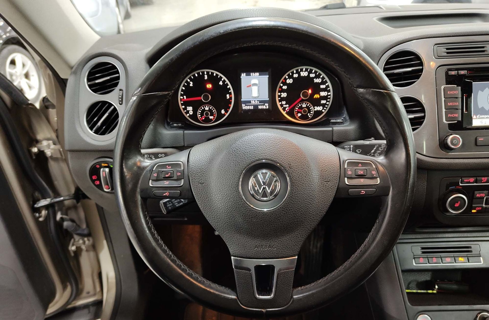 Volkswagen Tiguan Sport 2.0 TDI BMT 4Motion - foto 26