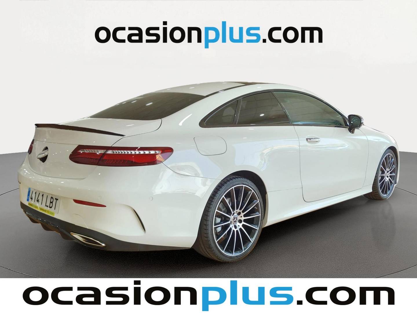 Foto trasera Mercedes Clase E Mercedes Clase E 350 Coupe (299 CV) Pack AMG derecha