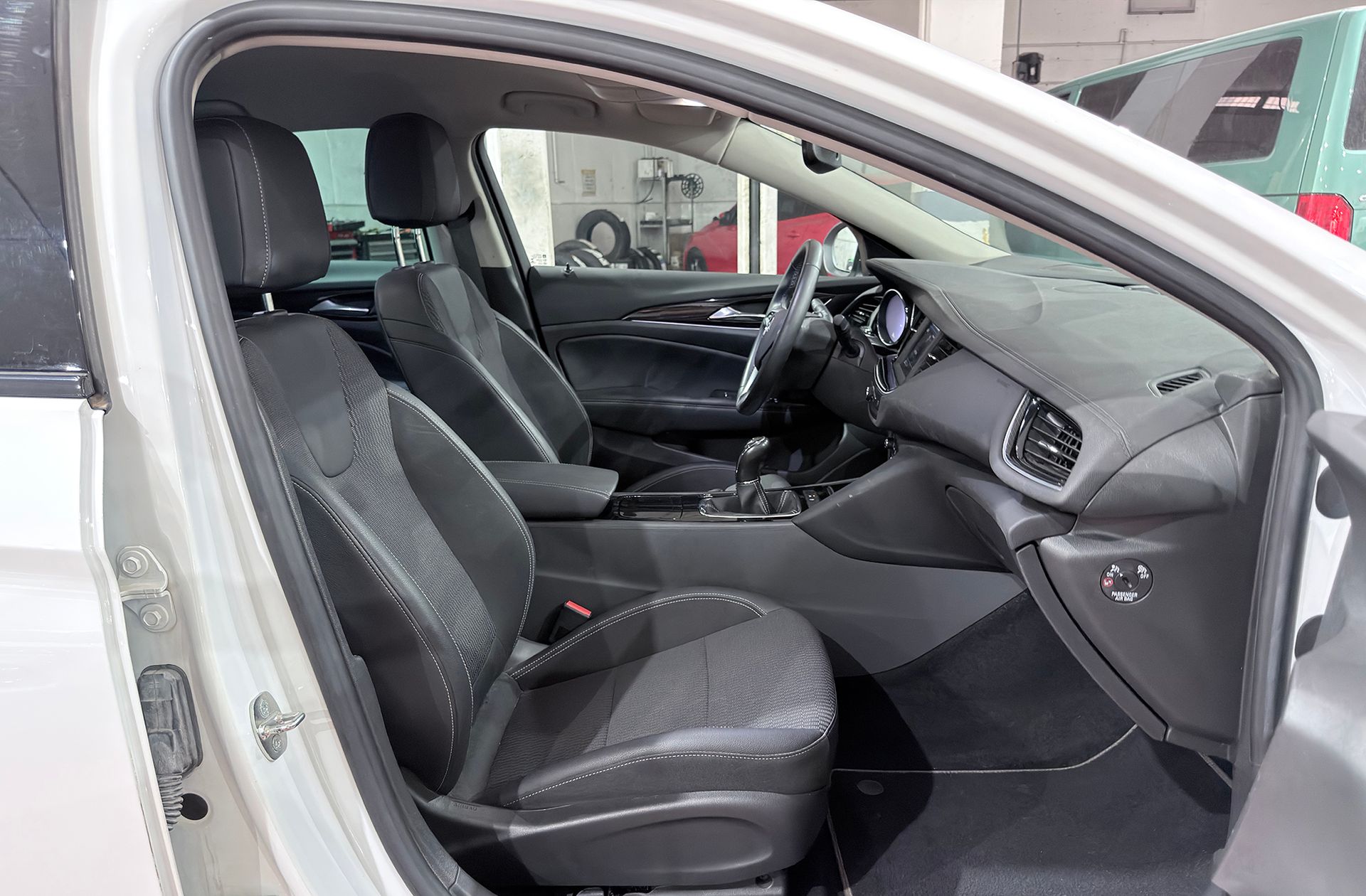 Opel Insignia GS 1.6 CDTI Turbo D Innovation - foto 14