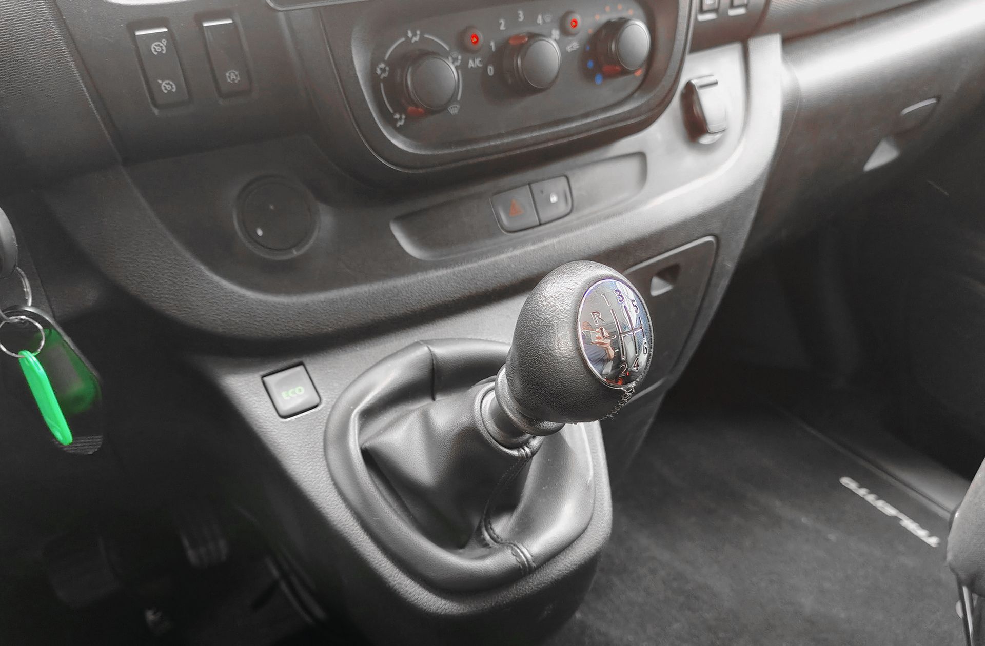 Fiat Talento Combi 1.6 EcoJet SX Corto Camperizada 5 plazas - foto 6