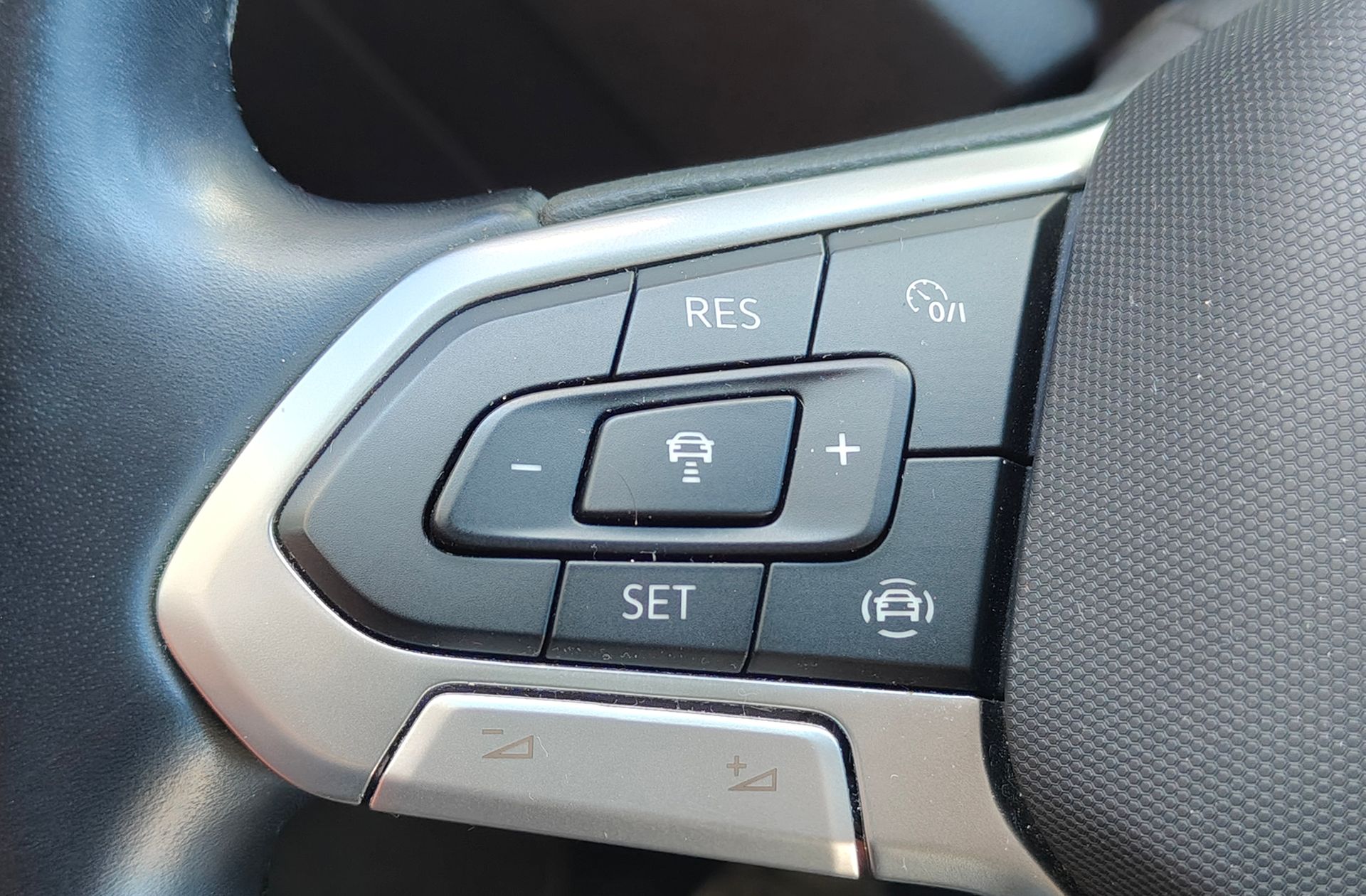 Volkswagen T-Roc Life 2.0 TDI - foto 26