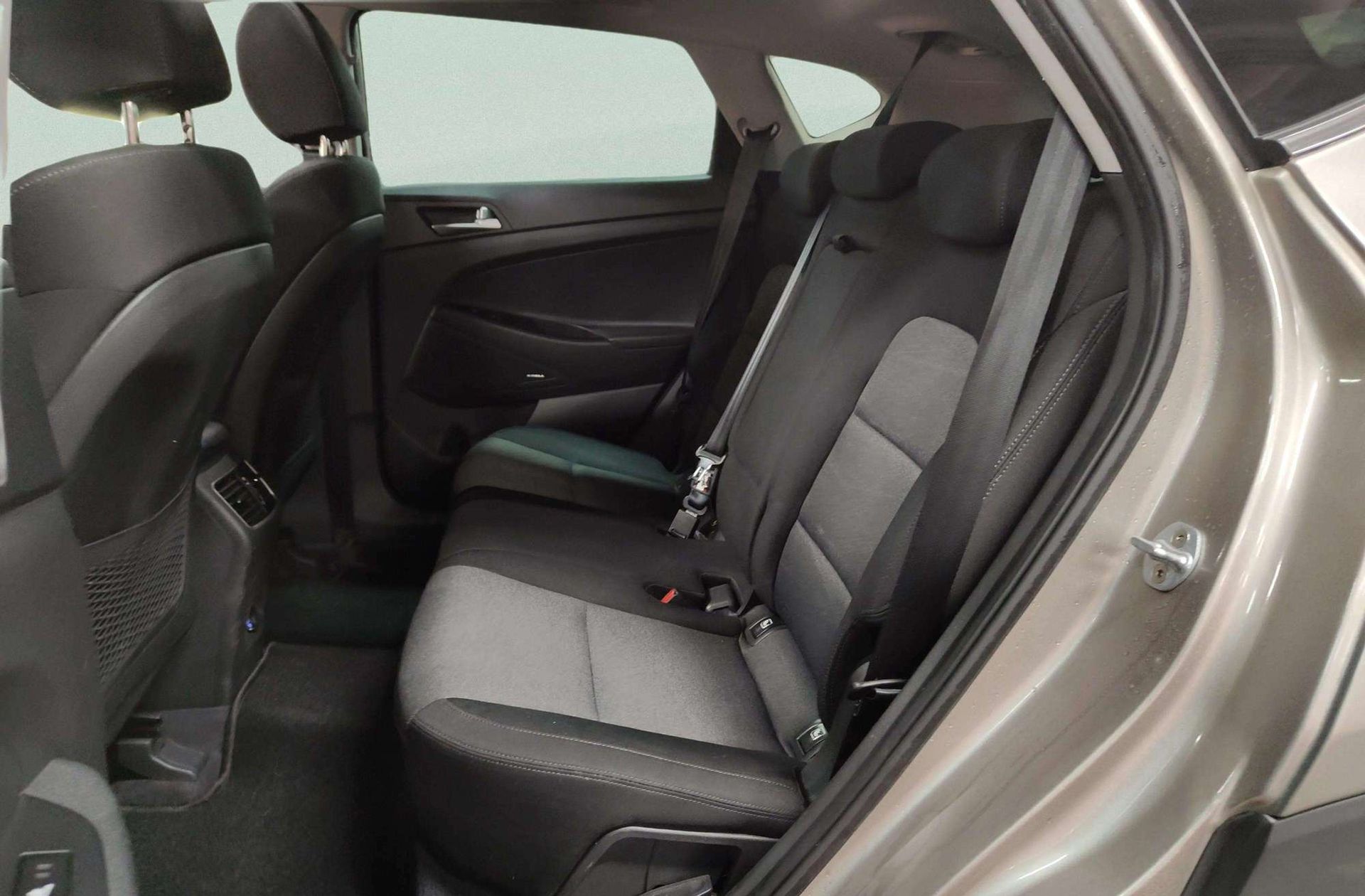 Hyundai Tucson 1.6 CRDi 48V Tecno Sky Safe 4x2 - foto 18