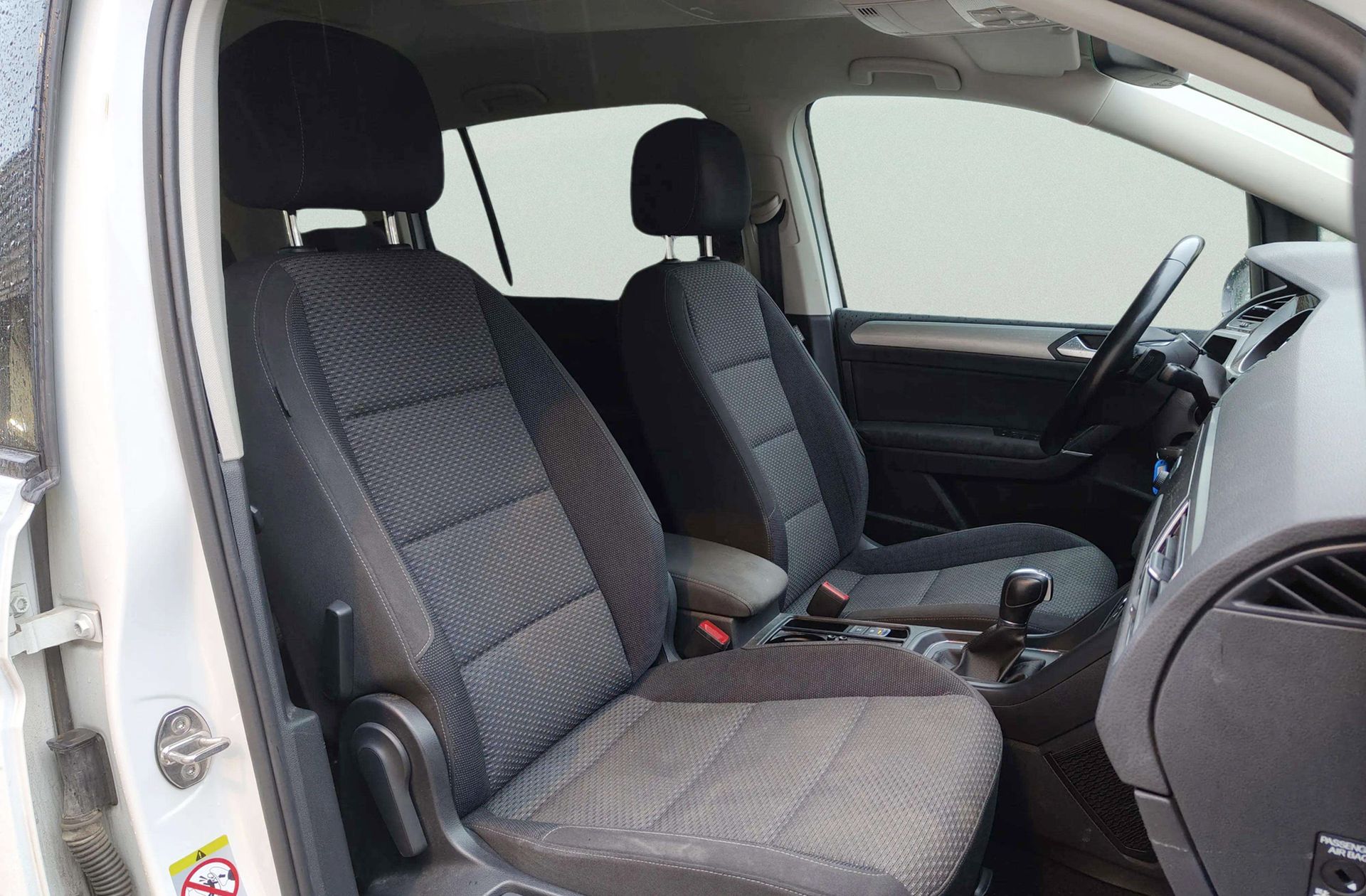 Volkswagen Touran Advance 1.4 TSI BMT DSG - foto 16