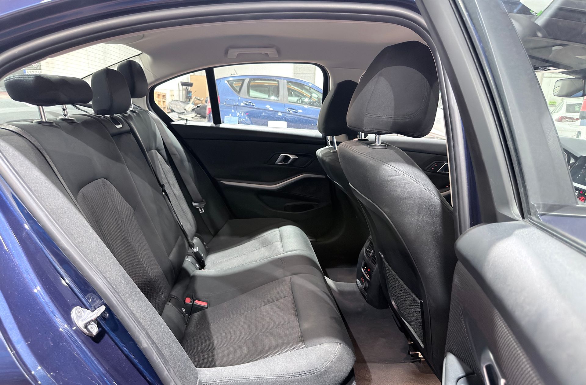 BMW Serie 3 318d - foto 16