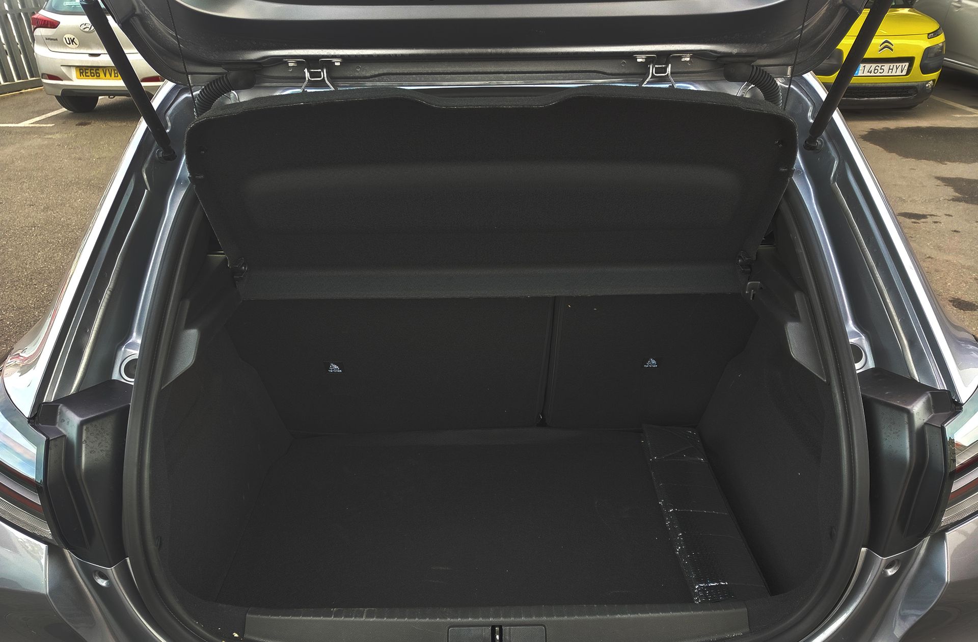 Peugeot 208 Allure Hybrid eDCS6 - foto 17