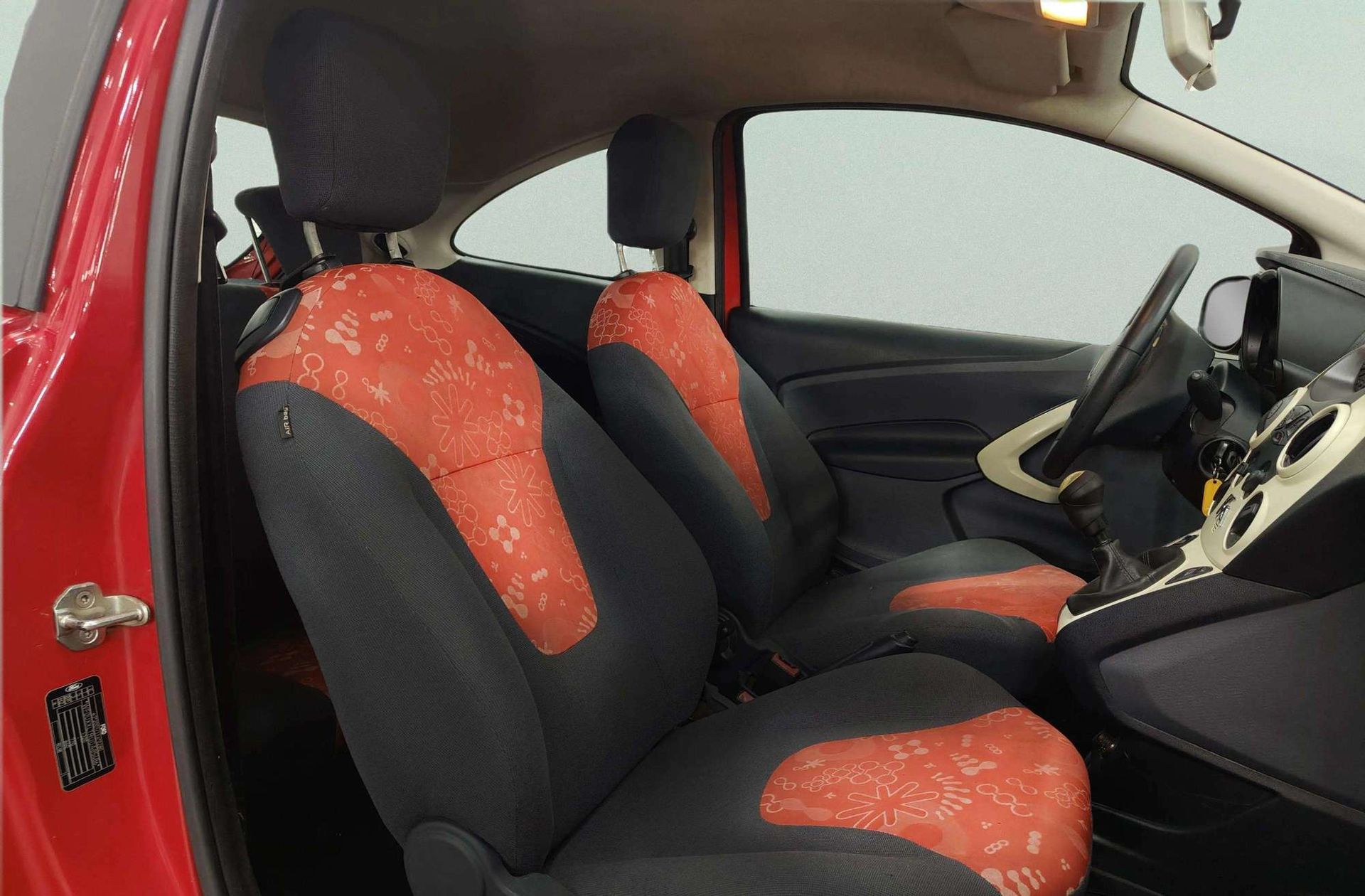 Ford Ka 1.2 Duratec Trend+ - foto 13