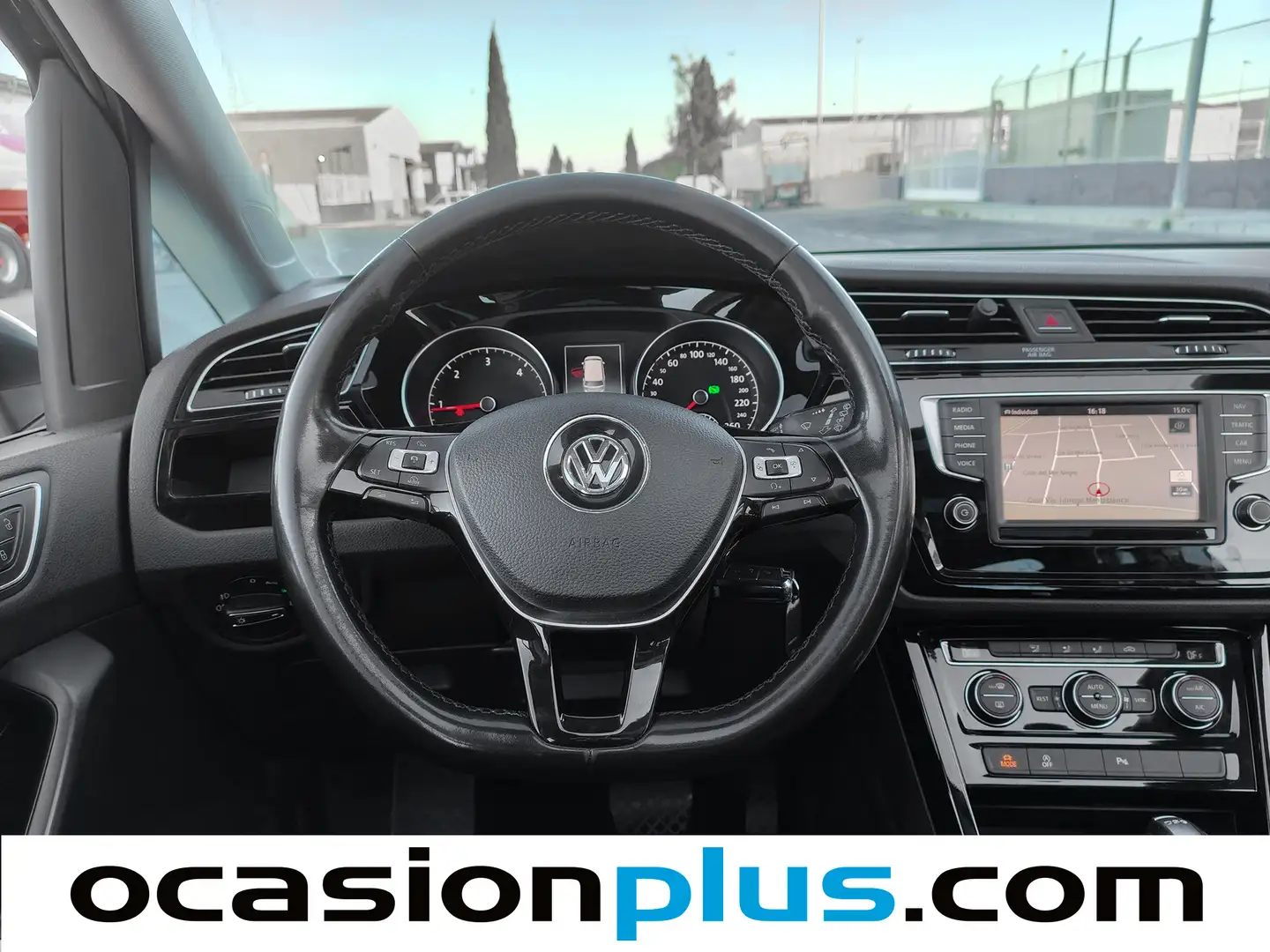 Foto Volkswagen Touran Volkswagen Touran 2.0 TDI BMT (150 CV) DSG 7 Plazas