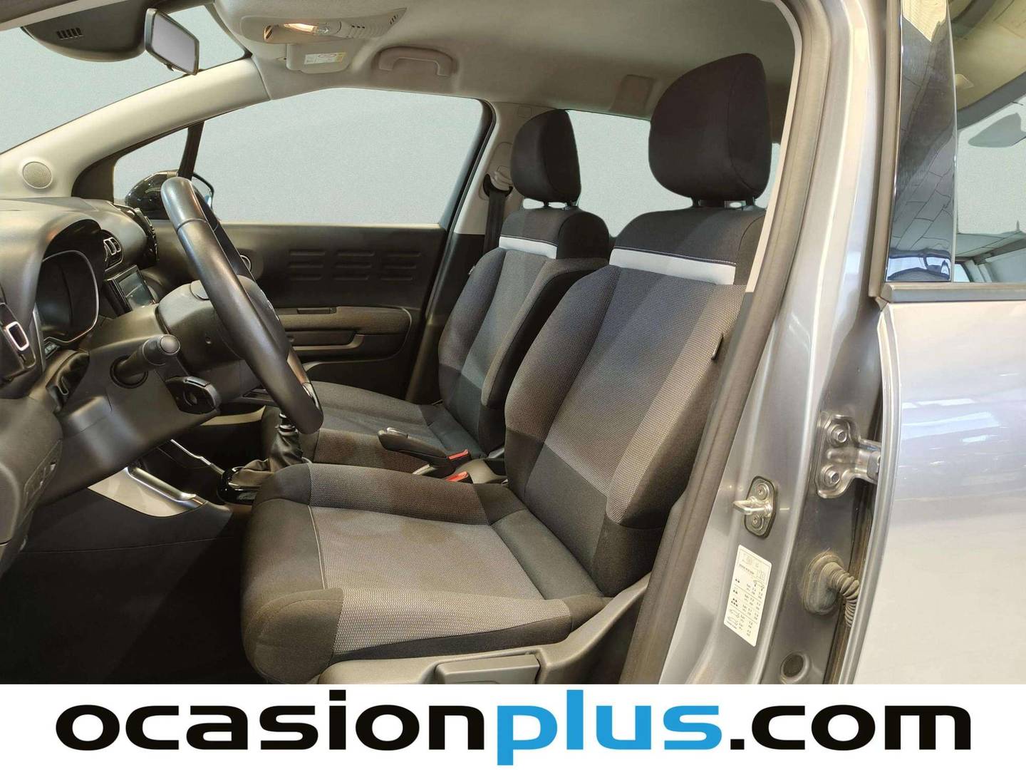 Foto asientos delanteros Citroën C3 Aircross Citroën C3 Aircross PureTech 110 S&S Plus (110 CV)