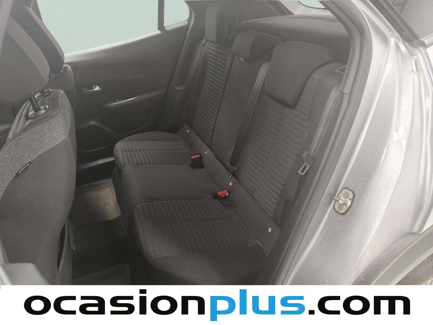 Foto asientos traseros Peugeot 2008 Peugeot 2008 BlueHDi 100 S&S Active (100 CV)
