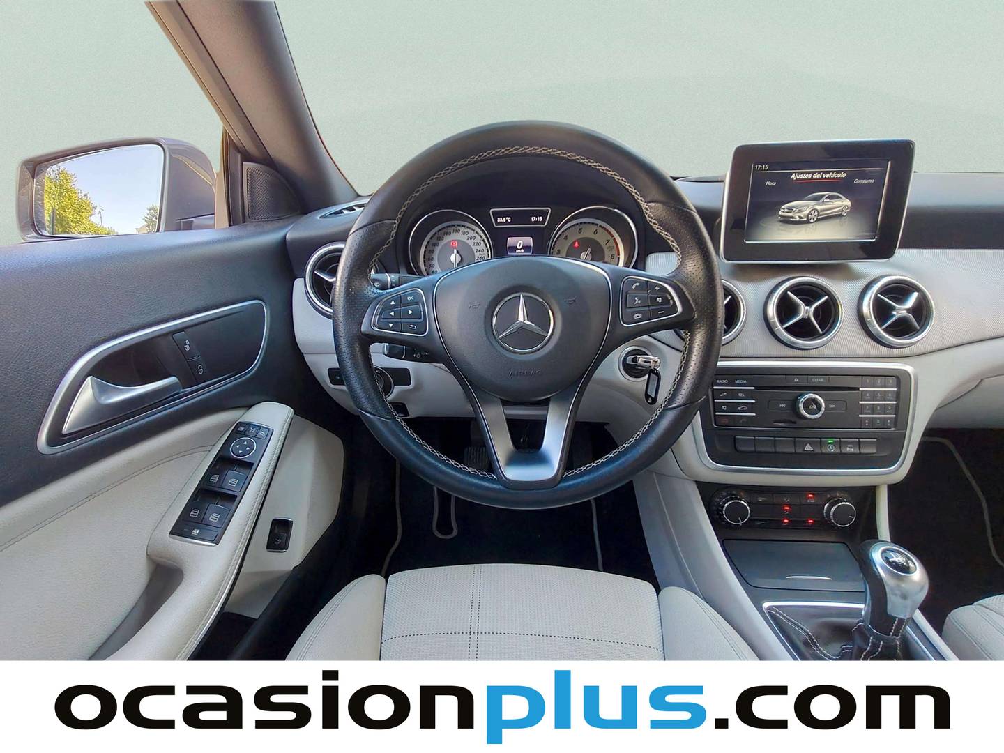 Mercedes CLA Mercedes CLA 200 (156 CV) manual
