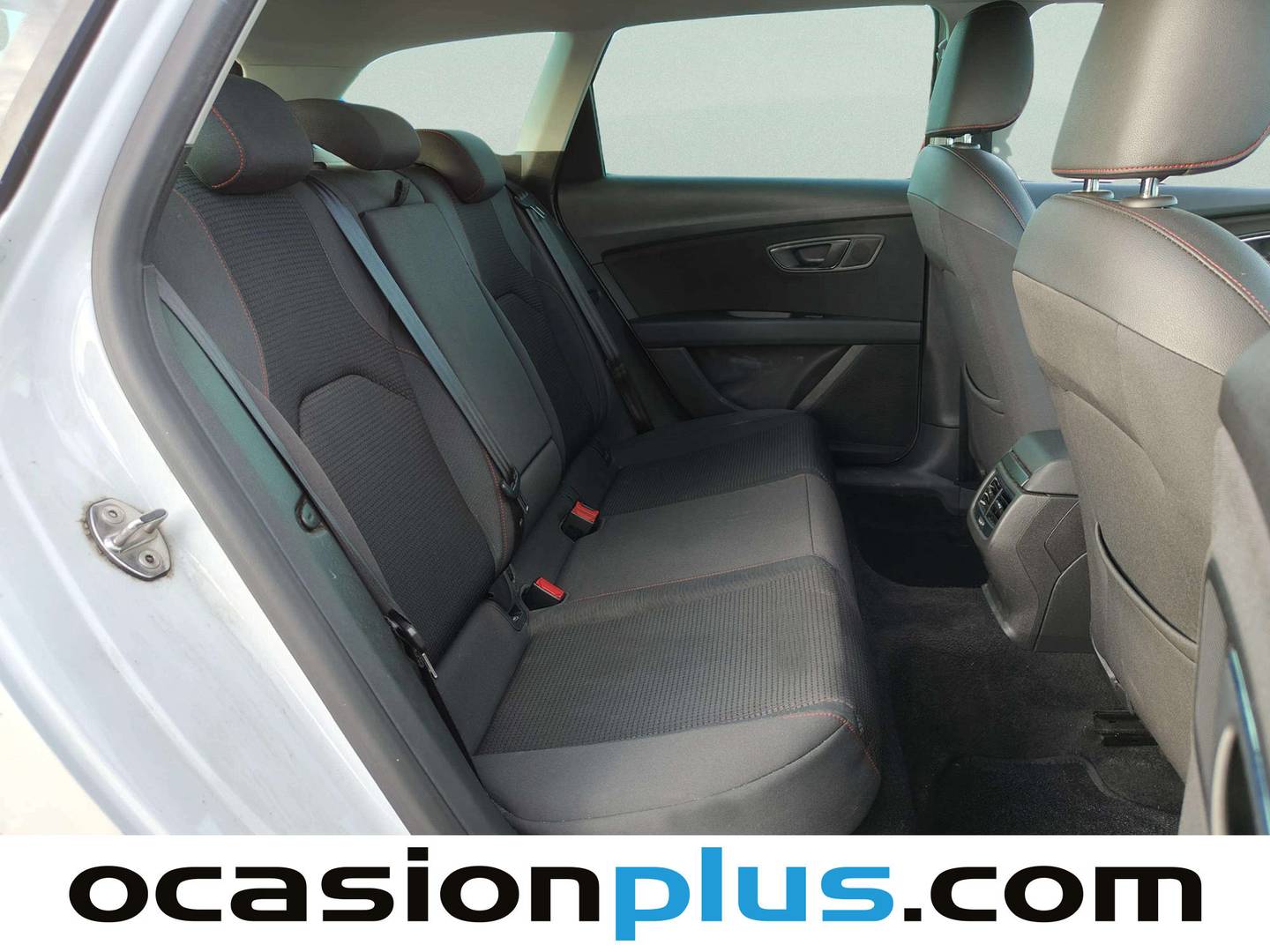 Seat León SEAT León ST 2.0 TDI S&S FR Edition DSG-7  (150 CV) de segunda mano