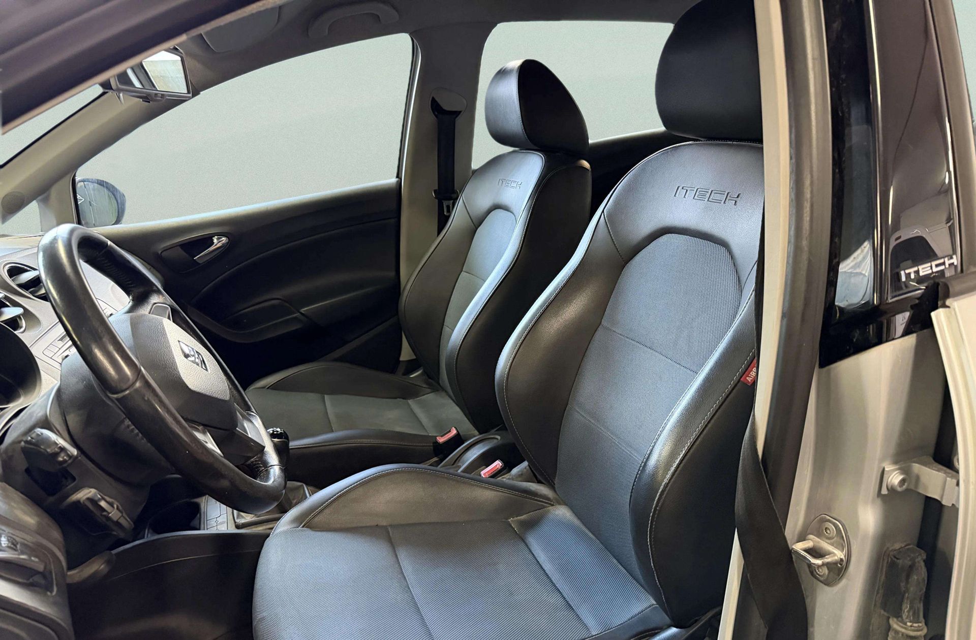 SEAT Ibiza ST 1.6 TDI Style ITech - foto 8