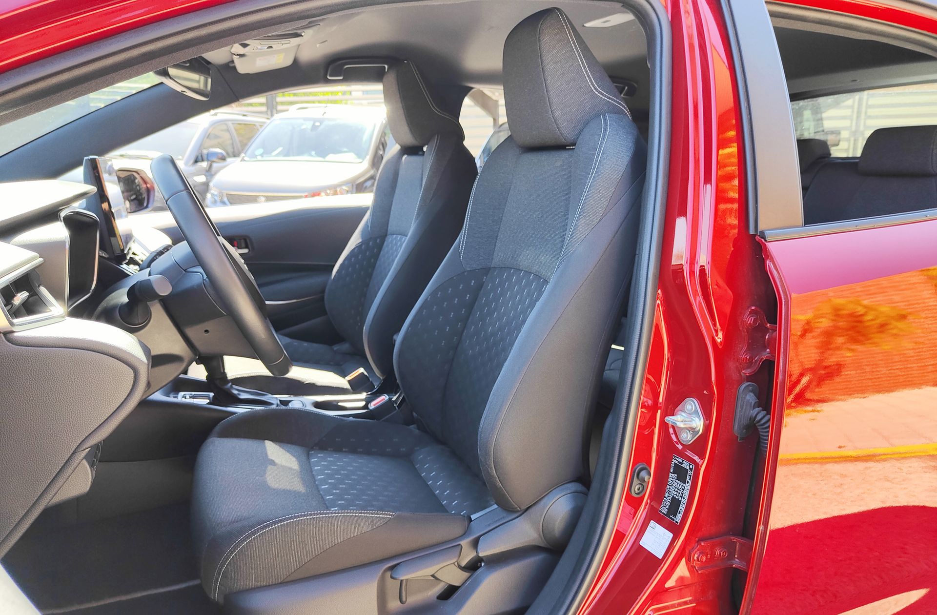 Toyota Corolla 140H Active Plus - foto 9
