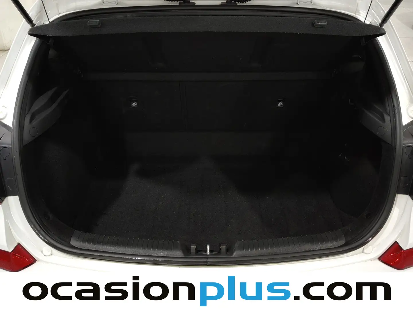 Foto Hyundai i30 Hyundai i30 1.0 TGDI Go! (120 CV)