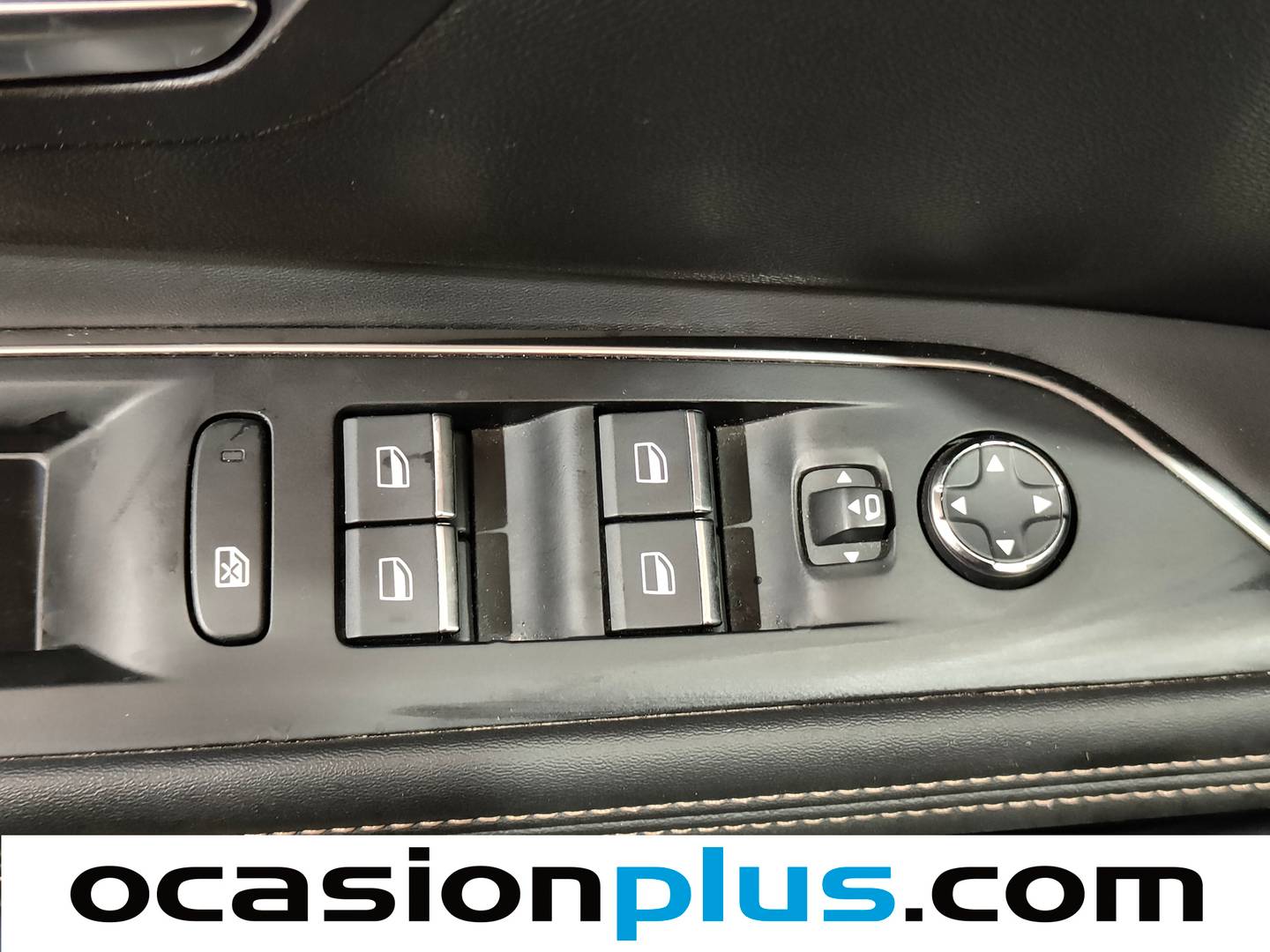 Foto Peugeot 3008 Peugeot 3008 PureTech 130 S&S GT EAT8 (130 CV)