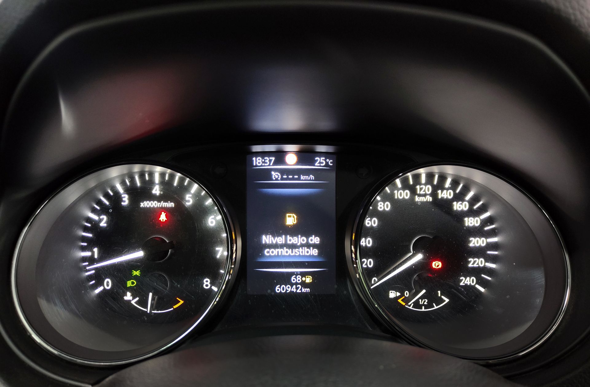 Nissan X-Trail DIG-T Tekna - foto 26