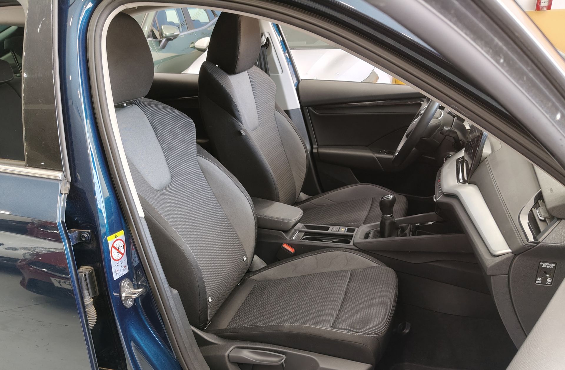 Škoda Octavia 2.0 TDI Ambition - foto 16