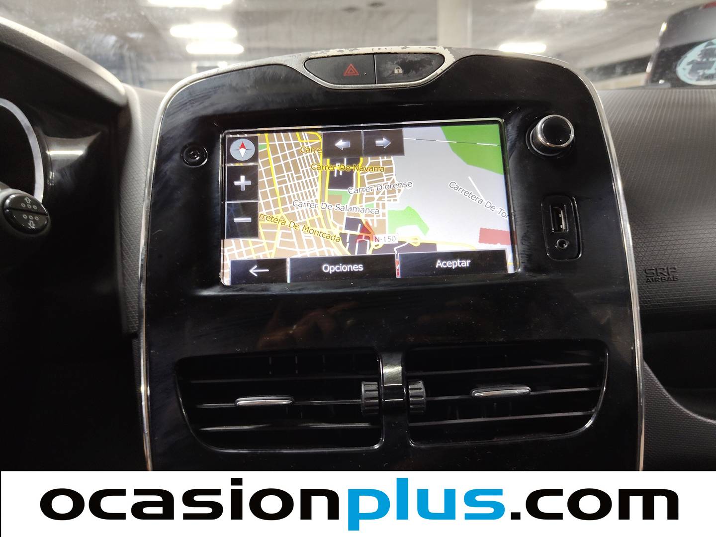 Extras y acabados del Renault Clio Renault Clio Expression 1.2 16v (75 CV)