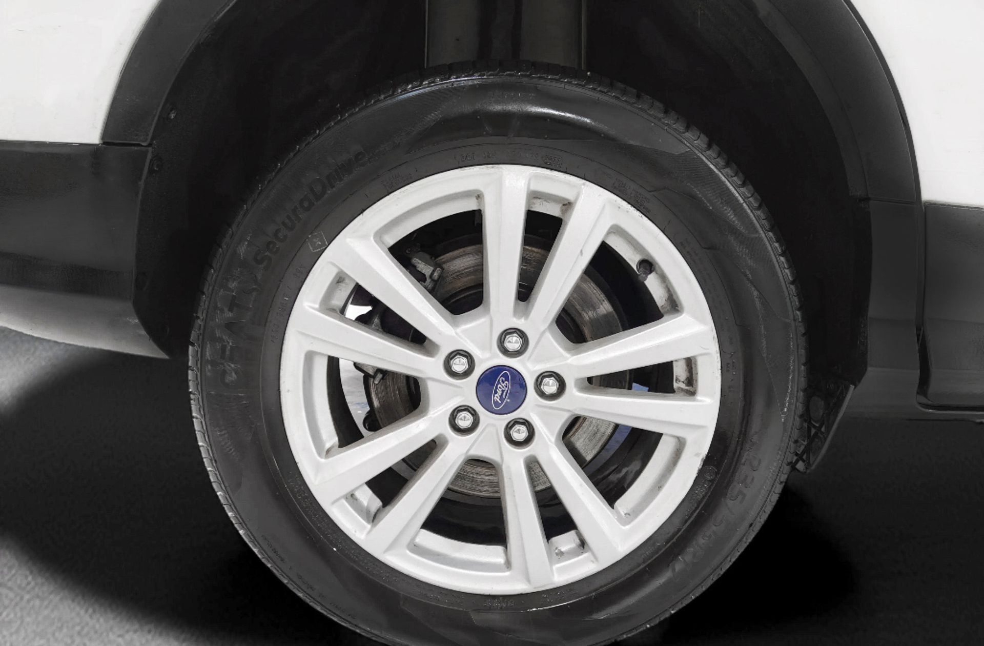 Ford Kuga 1.5 EcoBoost Trend+ 4x2 - foto 33
