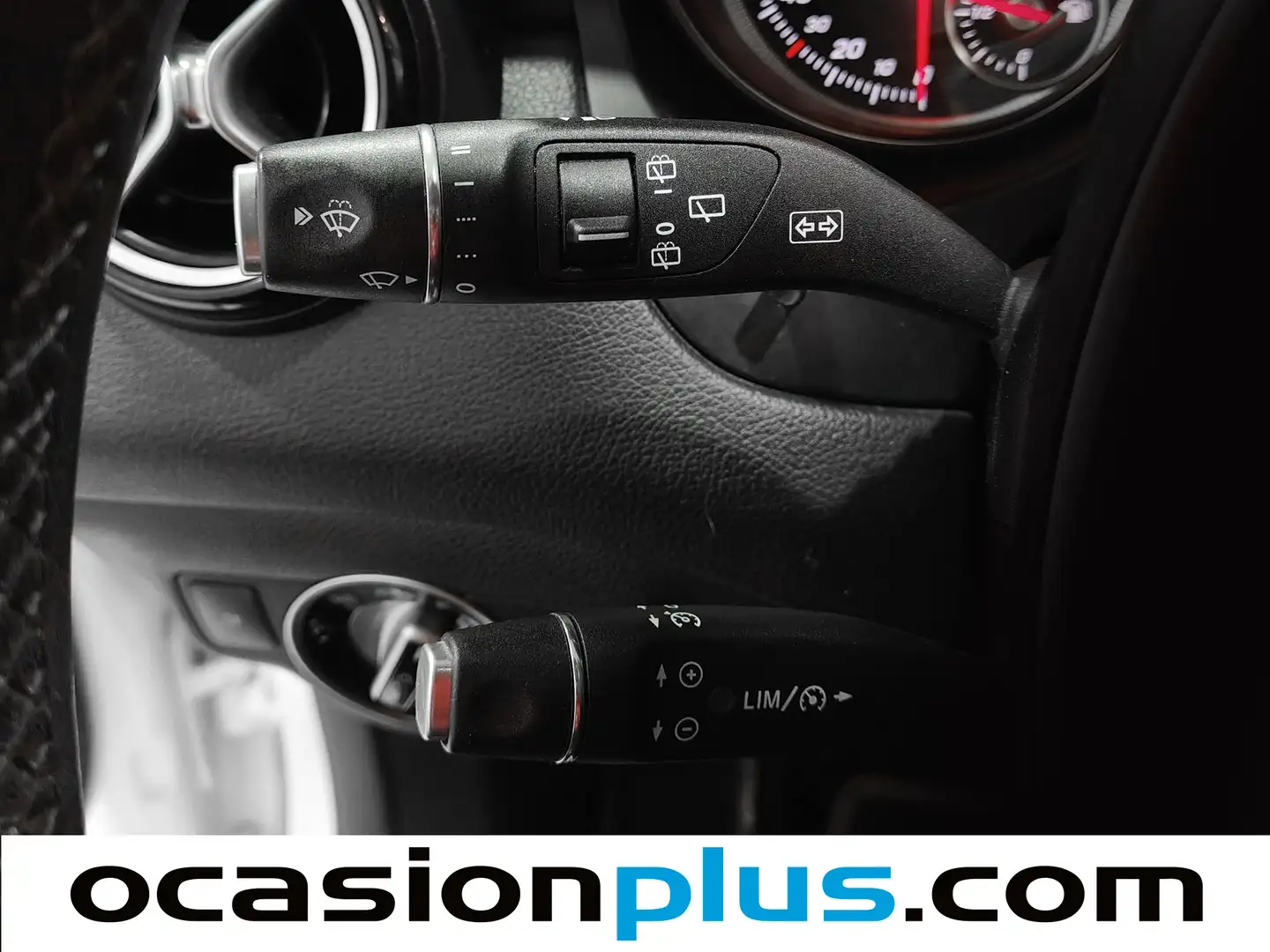 Foto Mercedes GLA Mercedes-Benz GLA GLA 180 (122 CV) Pack AMG