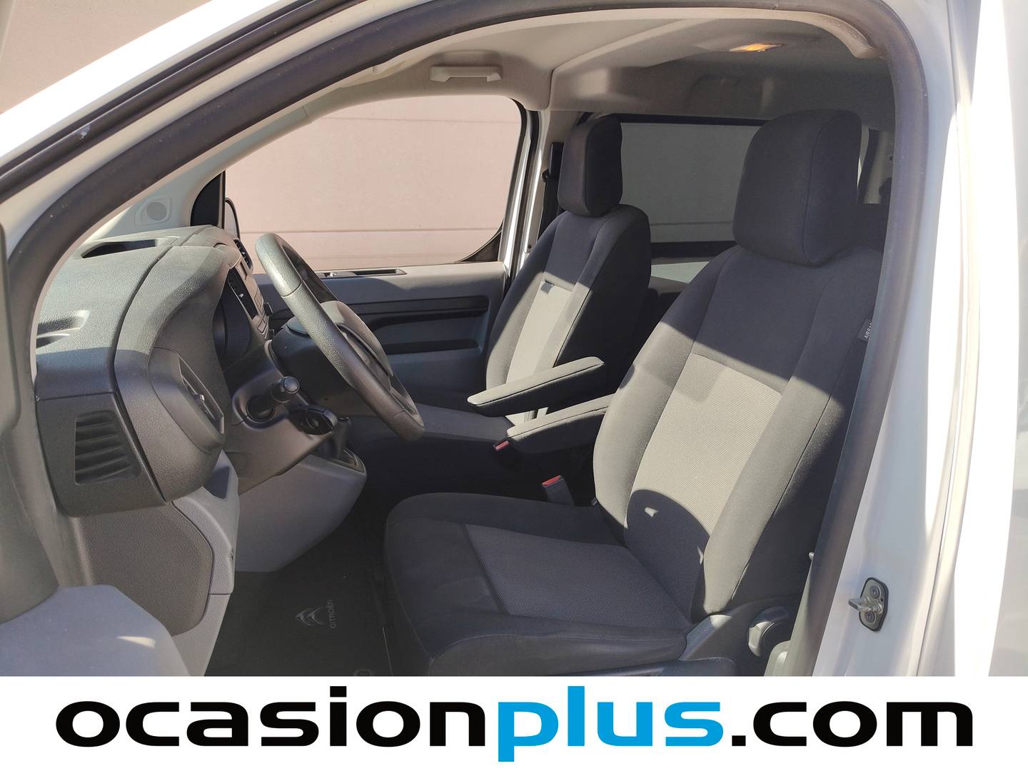 Foto asientos delanteros Citroën Jumpy Citroën Jumpy Combi BlueHDi 120 Talla M Confort (120 CV) 8 Plazas