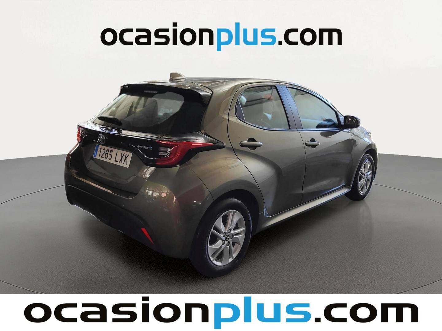 Foto trasera Toyota Yaris Toyota Yaris 120H Active Tech (116 CV) derecha