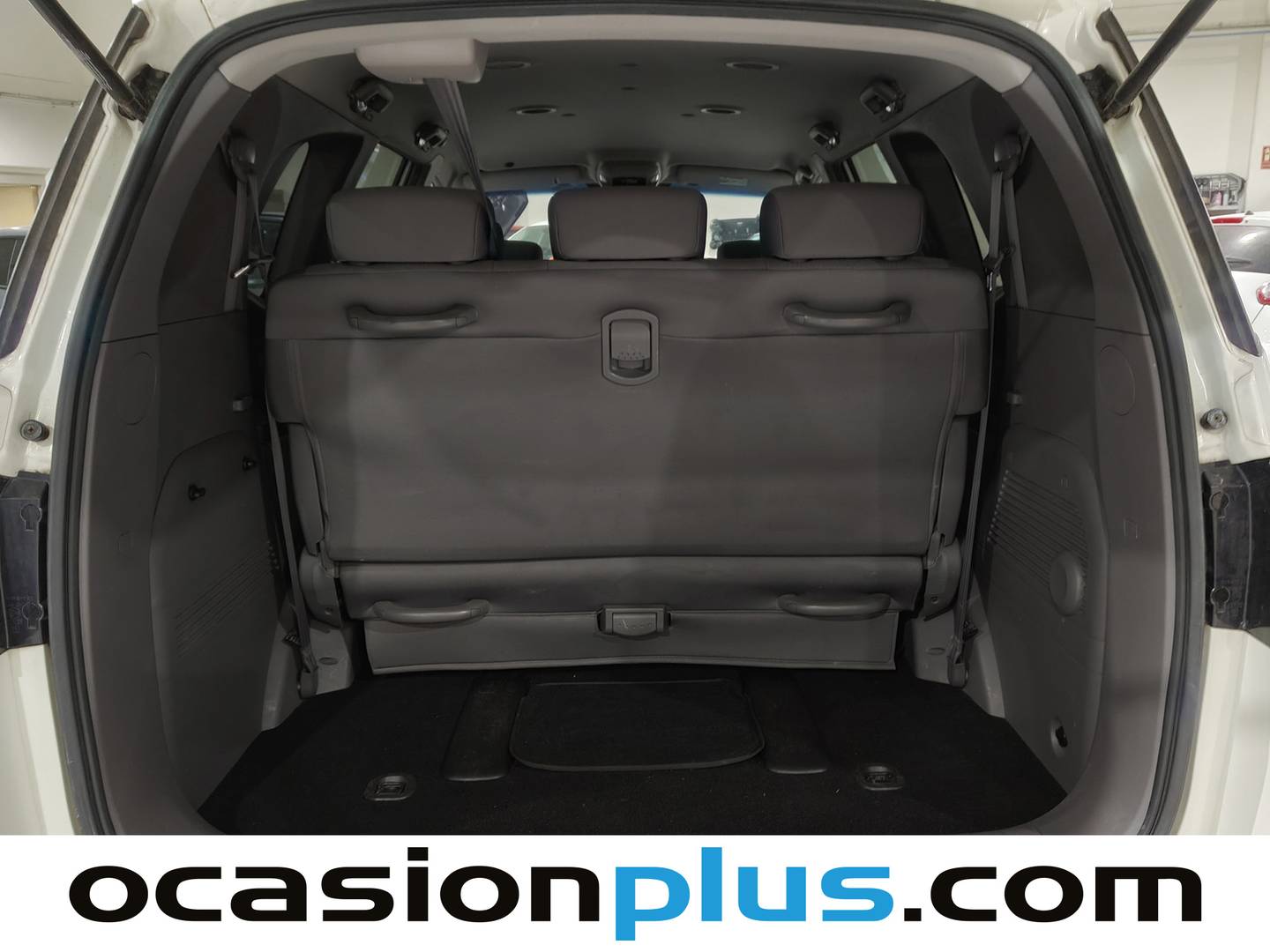 Fotos maletero SsangYong Rodius Ssangyong Rodius D22T Line (178 CV)