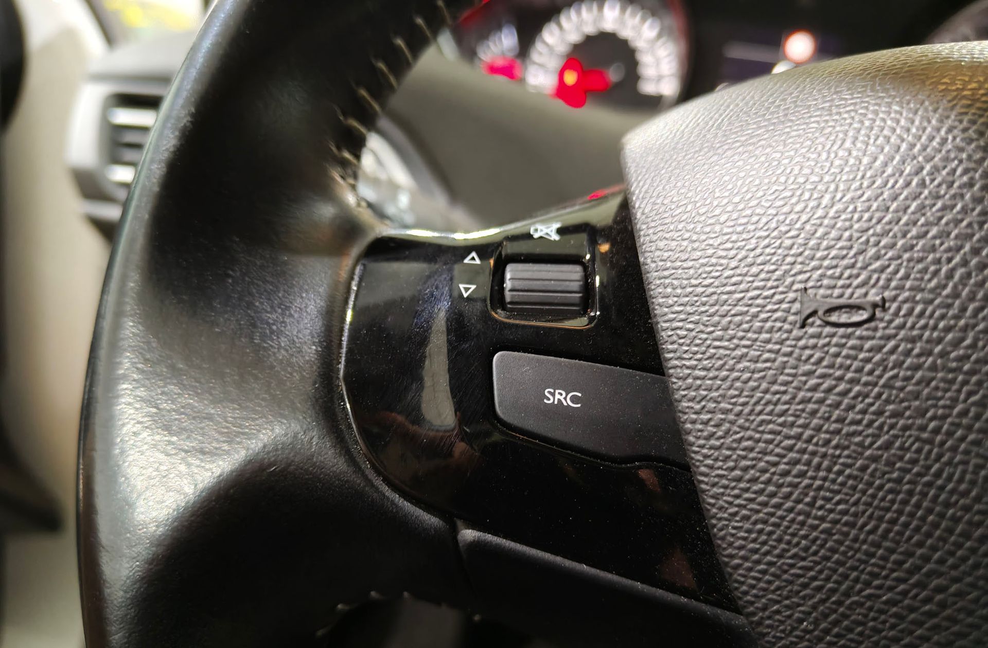 Peugeot 308 SW PureTech 130 Style - foto 21