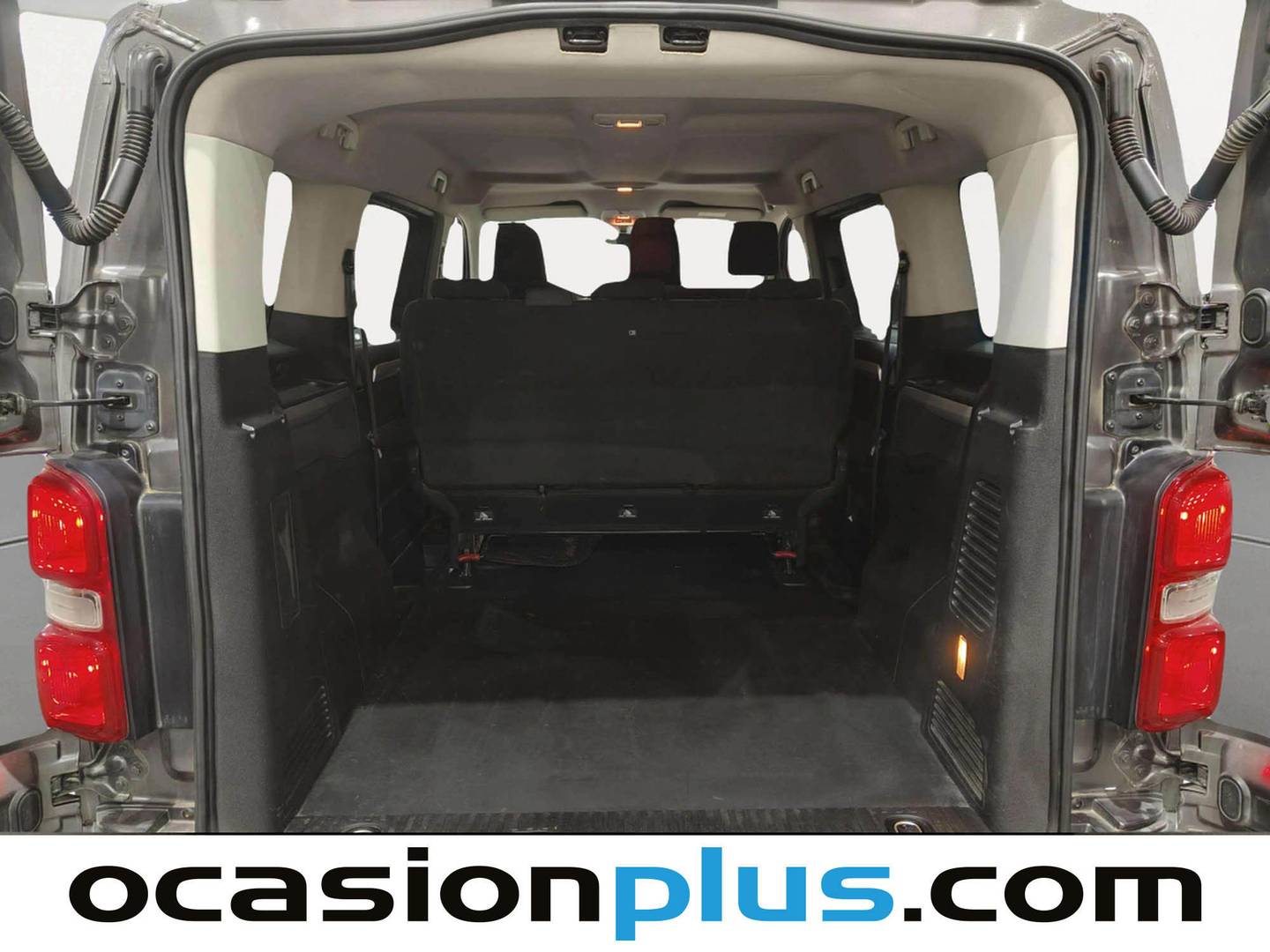 Foto asientos traseros Toyota Proace City Toyota Proace City 1.5D GX L1 (102 CV)