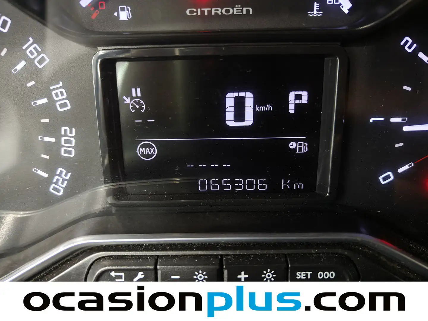 Foto Citroën C3 Aircross Citroen C3 Aircross PureTech 130 Shine Pack EAT6 (131 CV)