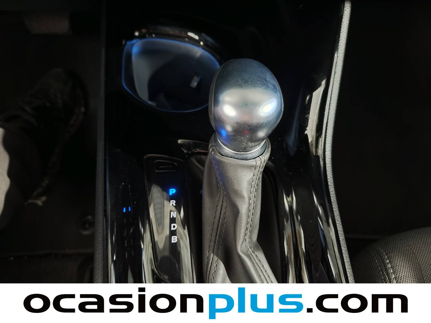 Foto Toyota C-HR Toyota C-HR 1.8 125H Advance (122 CV)