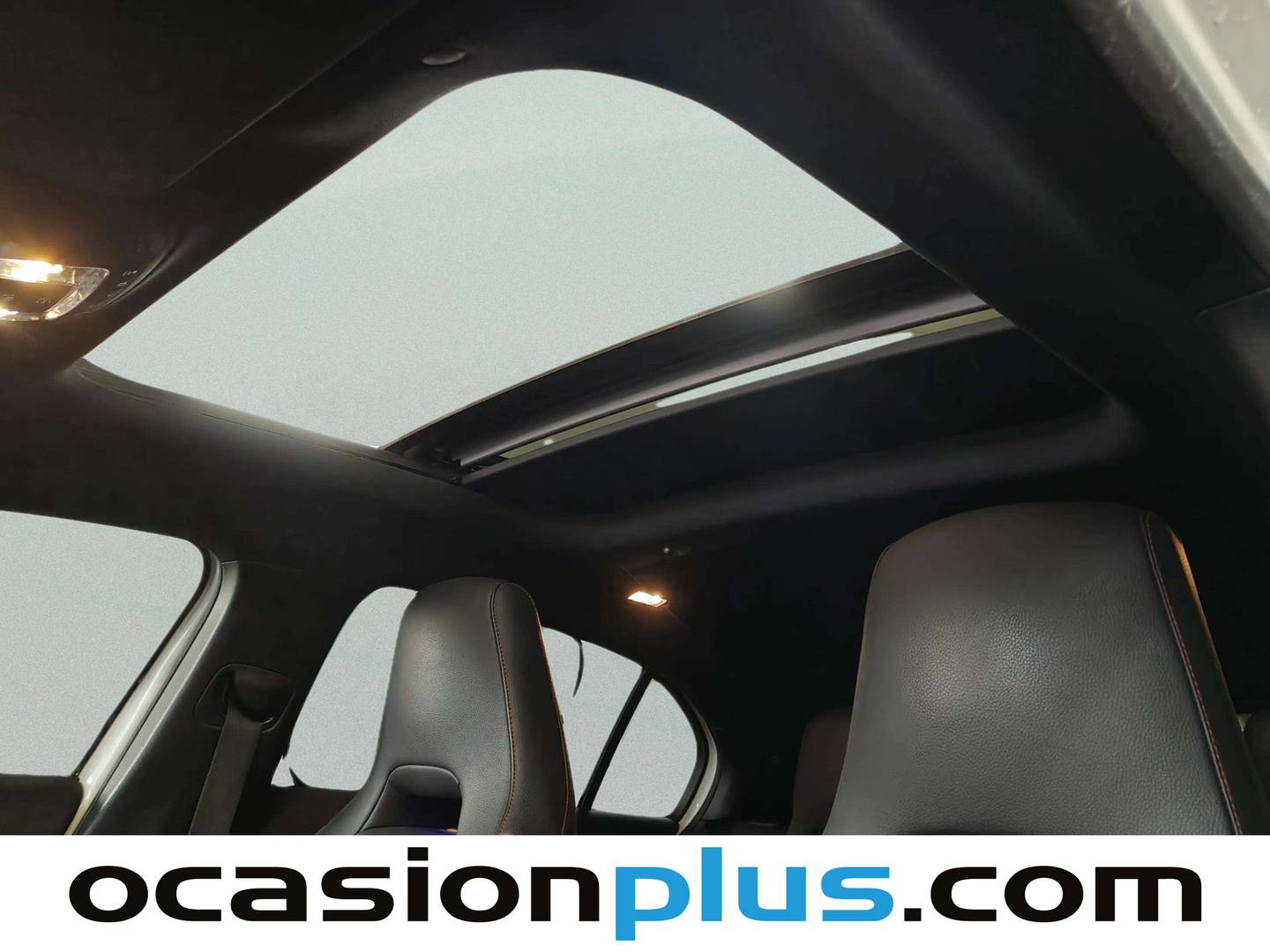 Equipamiento del Mercedes Clase A Mercedes Clase A 180 d (116 CV) Pack AMG