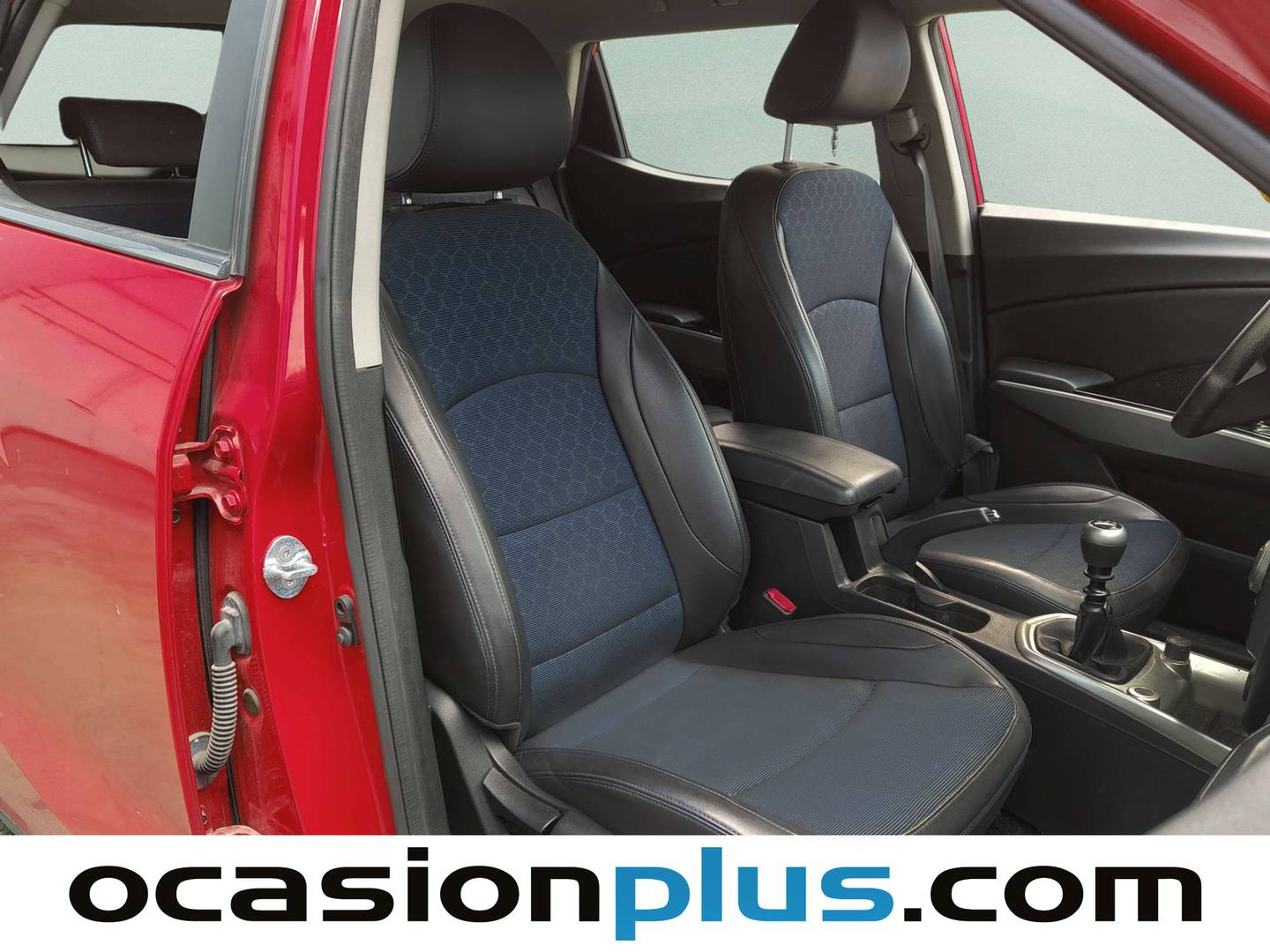 Foto SsangYong Tivoli Ssangyong Tivoli G16 1.6 Premium 4x2 (128 CV)