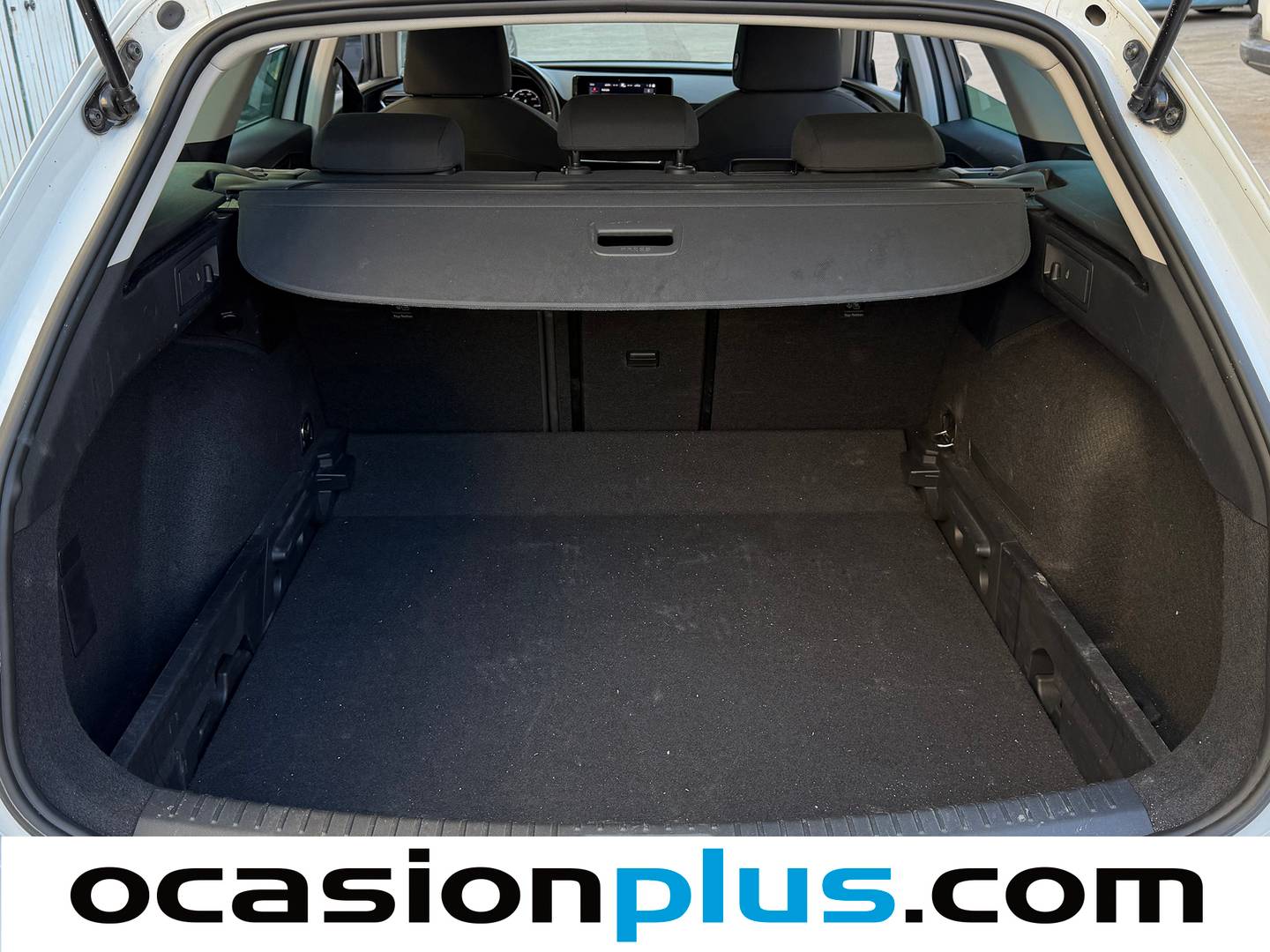 Fotos maletero Seat León SEAT León ST ST 2.0 TDI Style Go (115 CV)